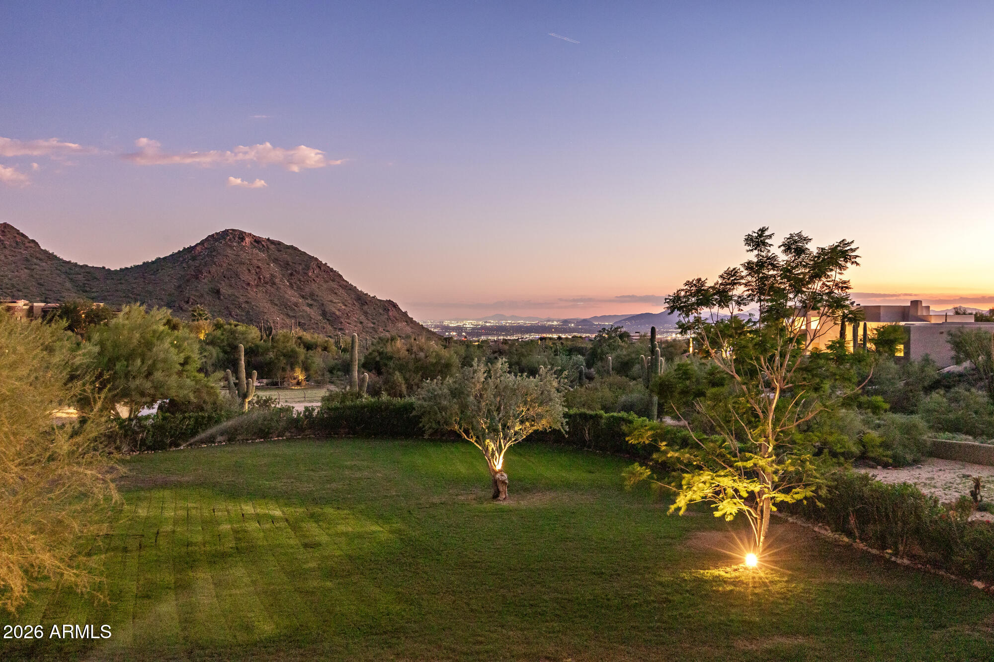 10001 E PINNACLE PEAK Road