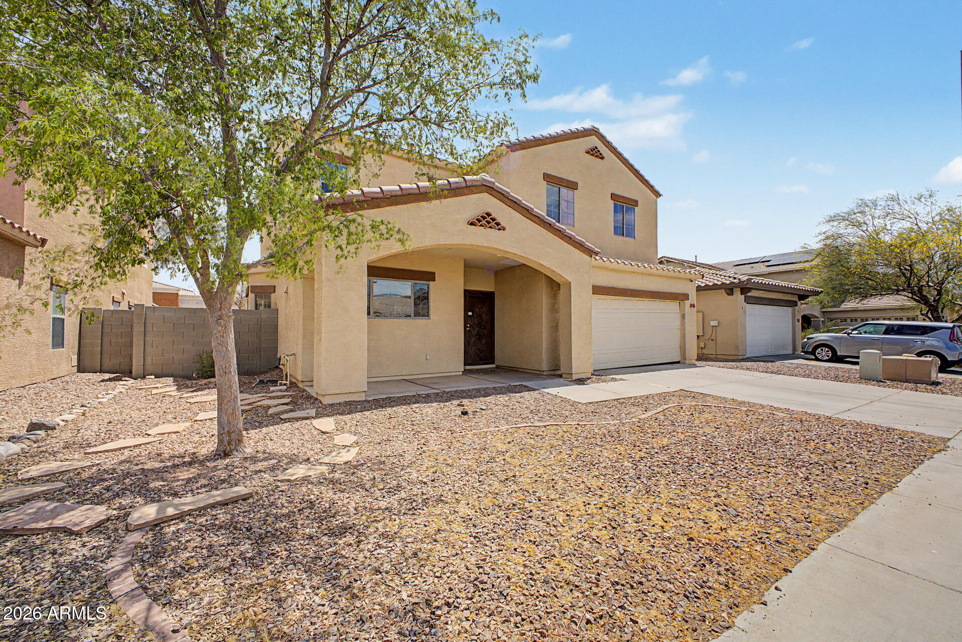 949 E WHITE WING Drive
