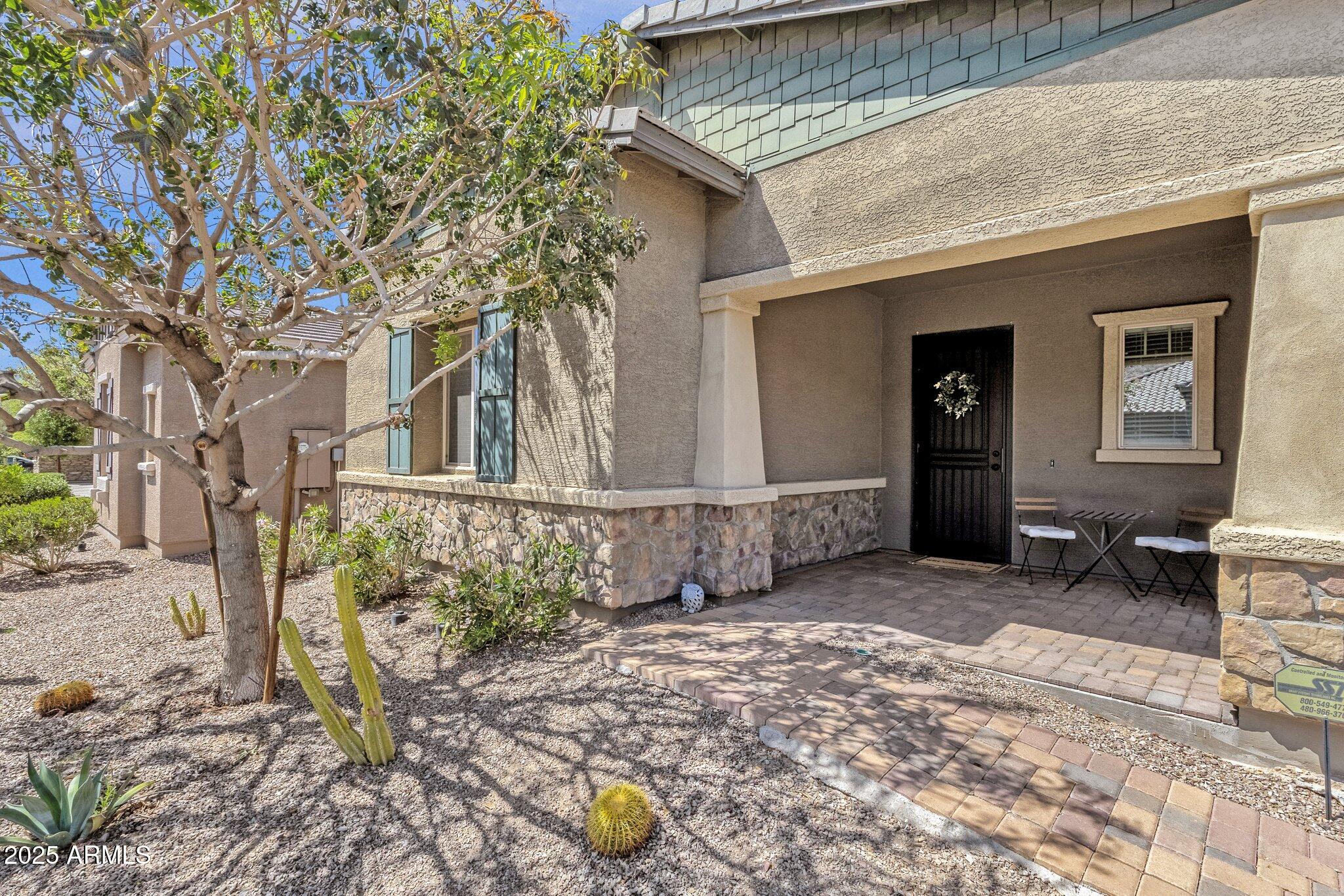 1432 E PEDRO Road