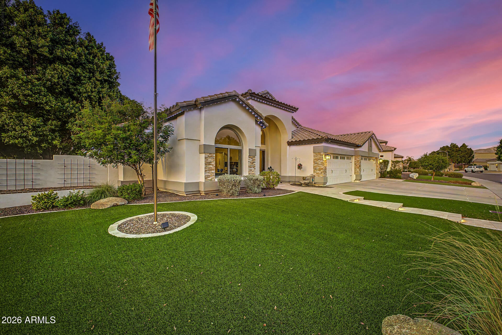 7034 W QUAIL Avenue