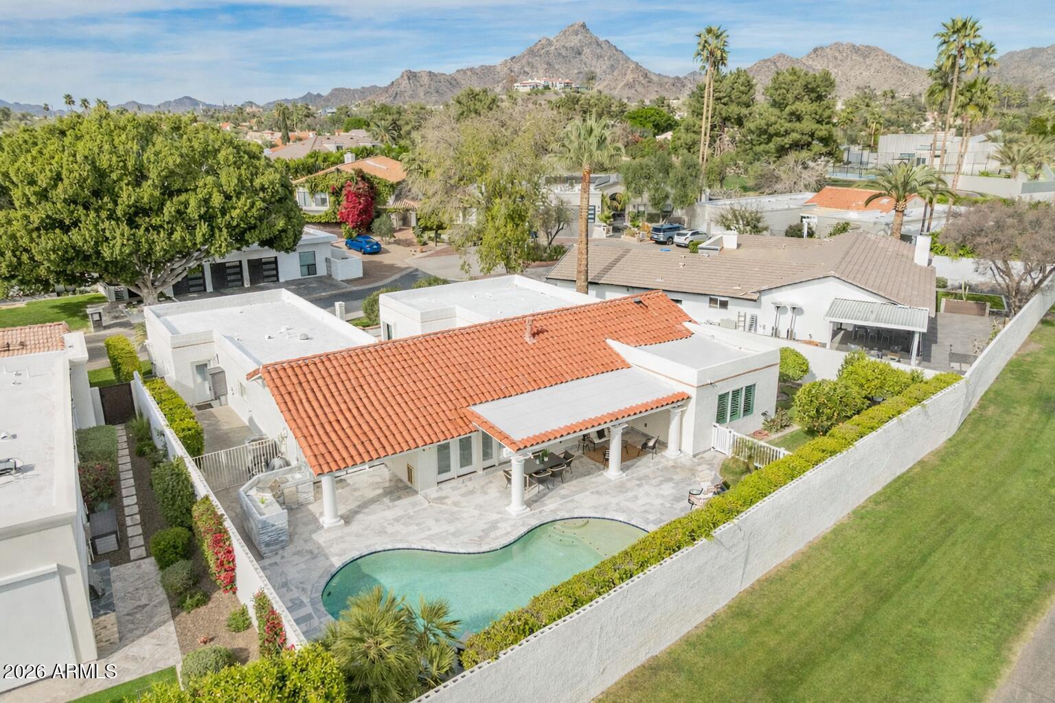 2521 E Marshall Avenue