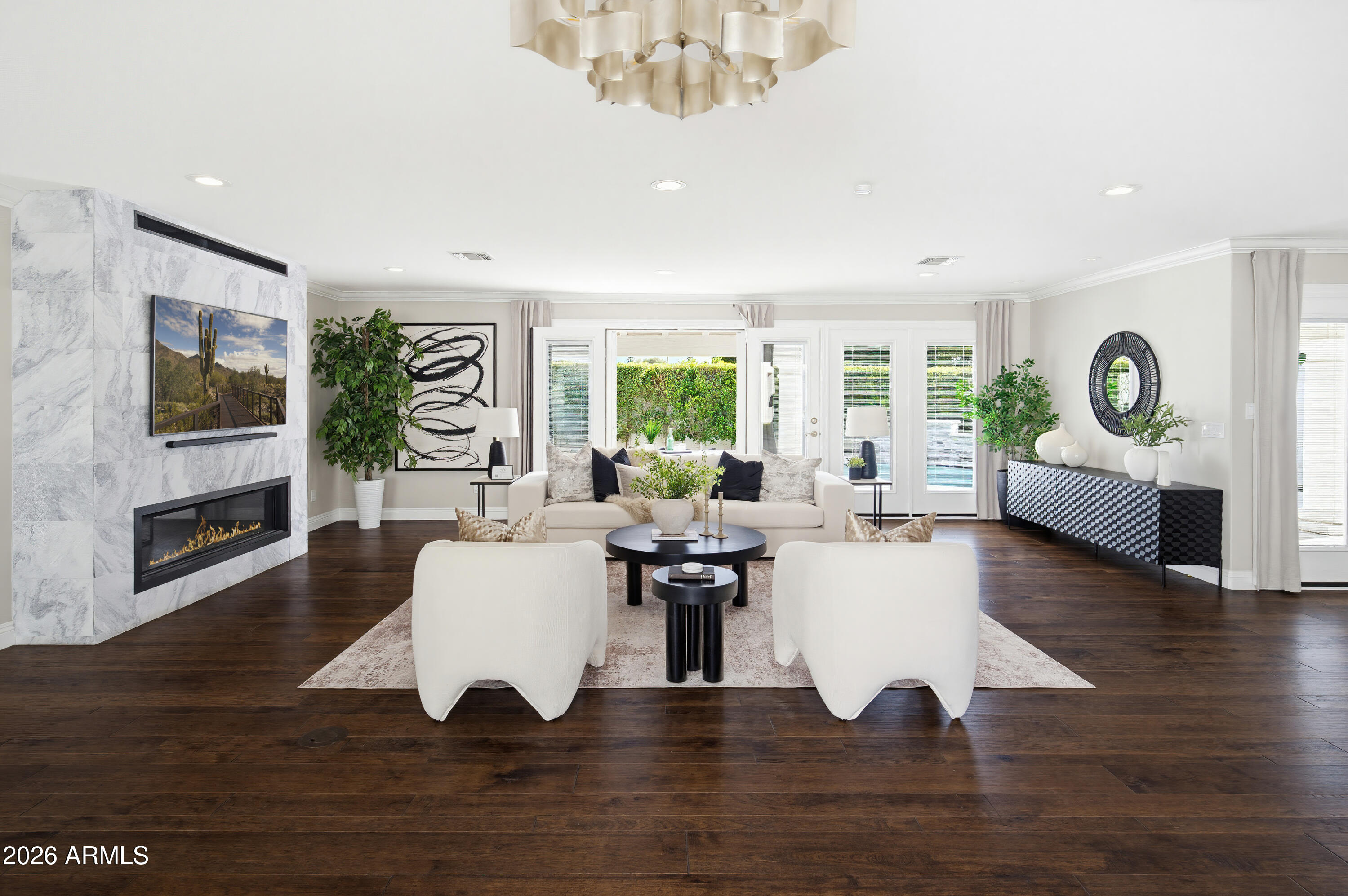 2521 E Marshall Avenue