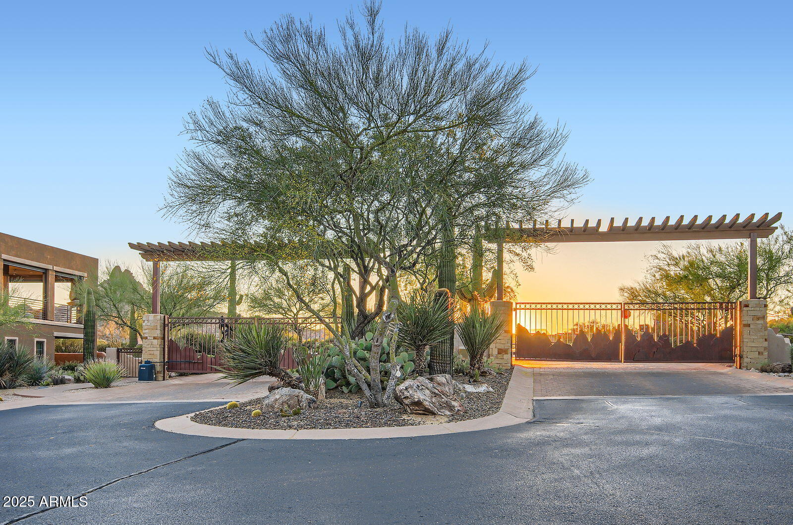 Scottsdale, Arizona 85262, United States, 2 Bedrooms Bedrooms, ,3 BathroomsBathrooms,Residential,Active,135680