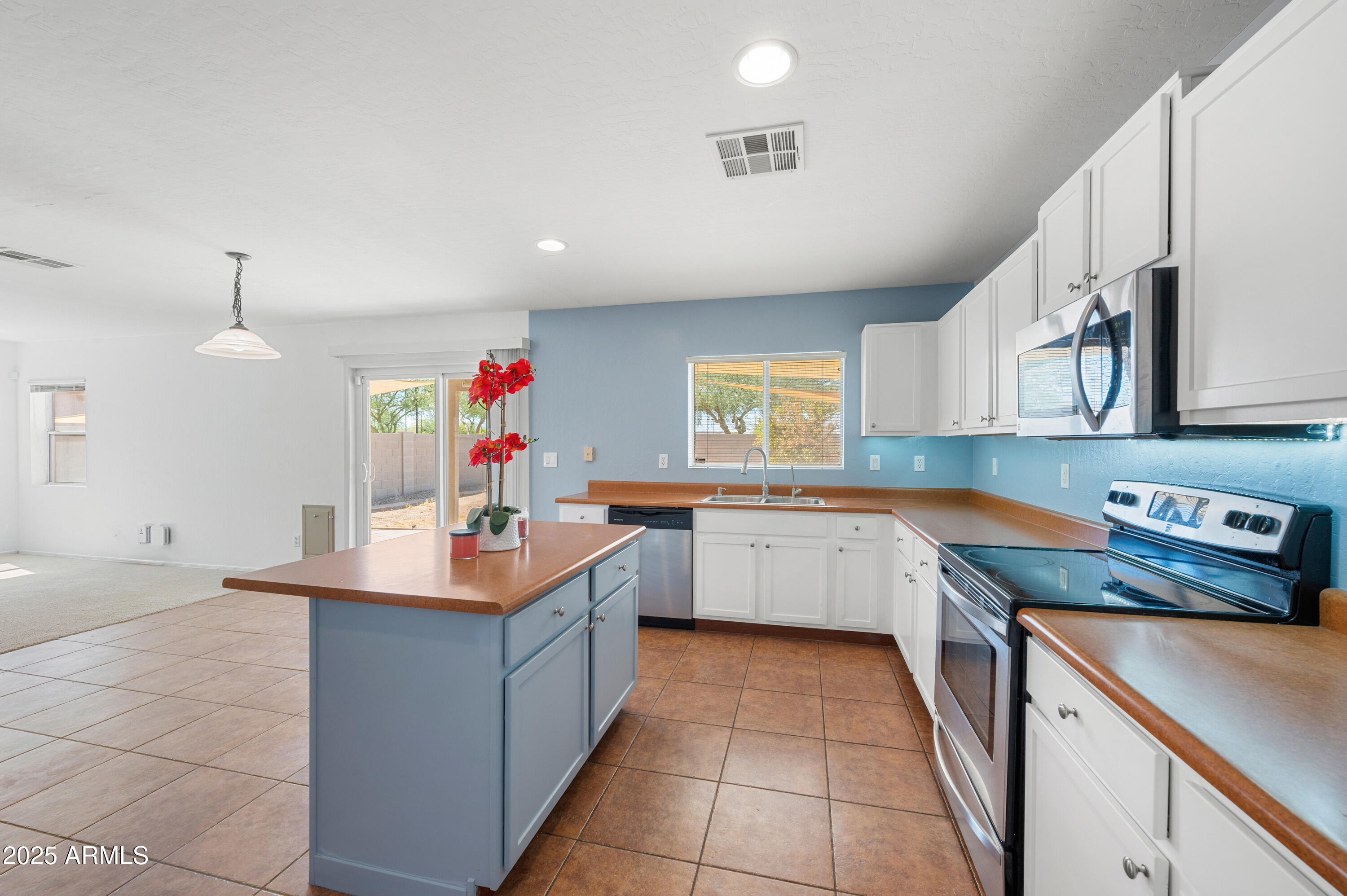 2381 E OLIVINE Road