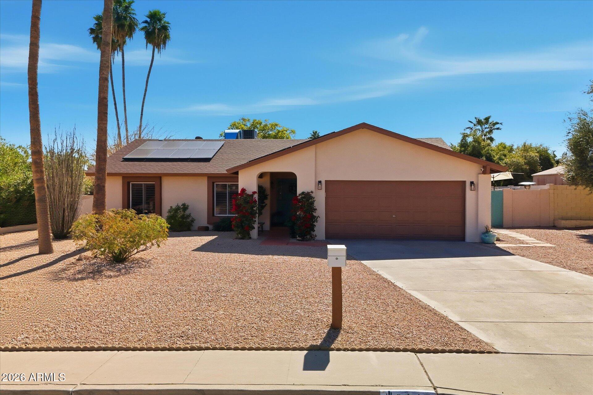 2647 E CHOLLA Street