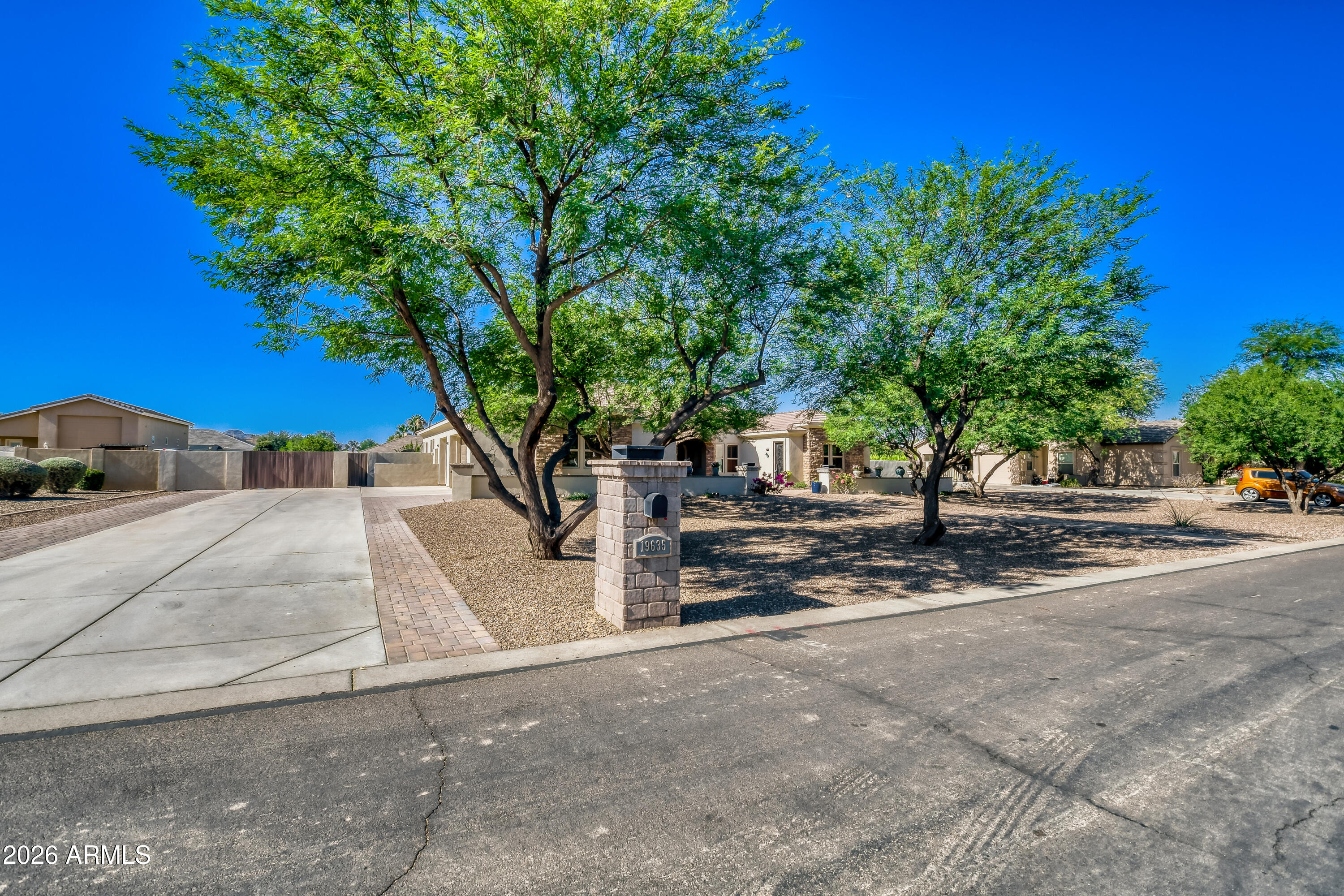 19635 E SILVER CREEK Lane
