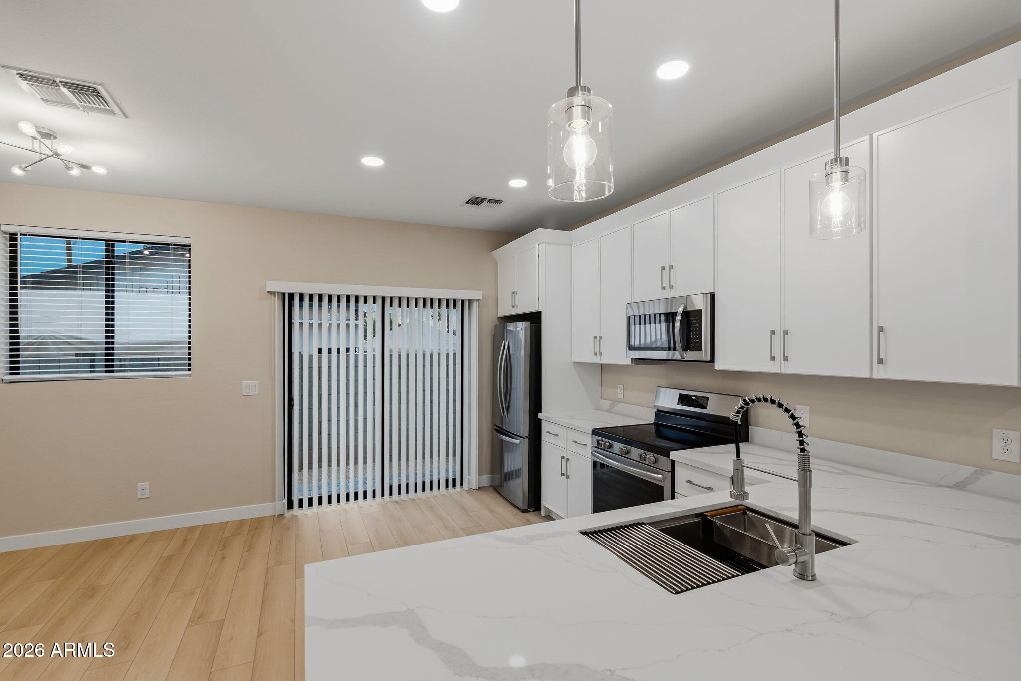 1222 E Diamond Street 2