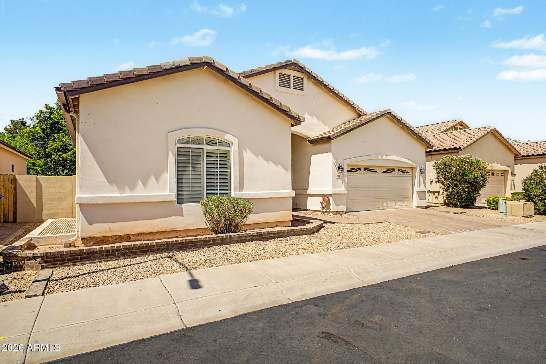 808 W CITRUS Way