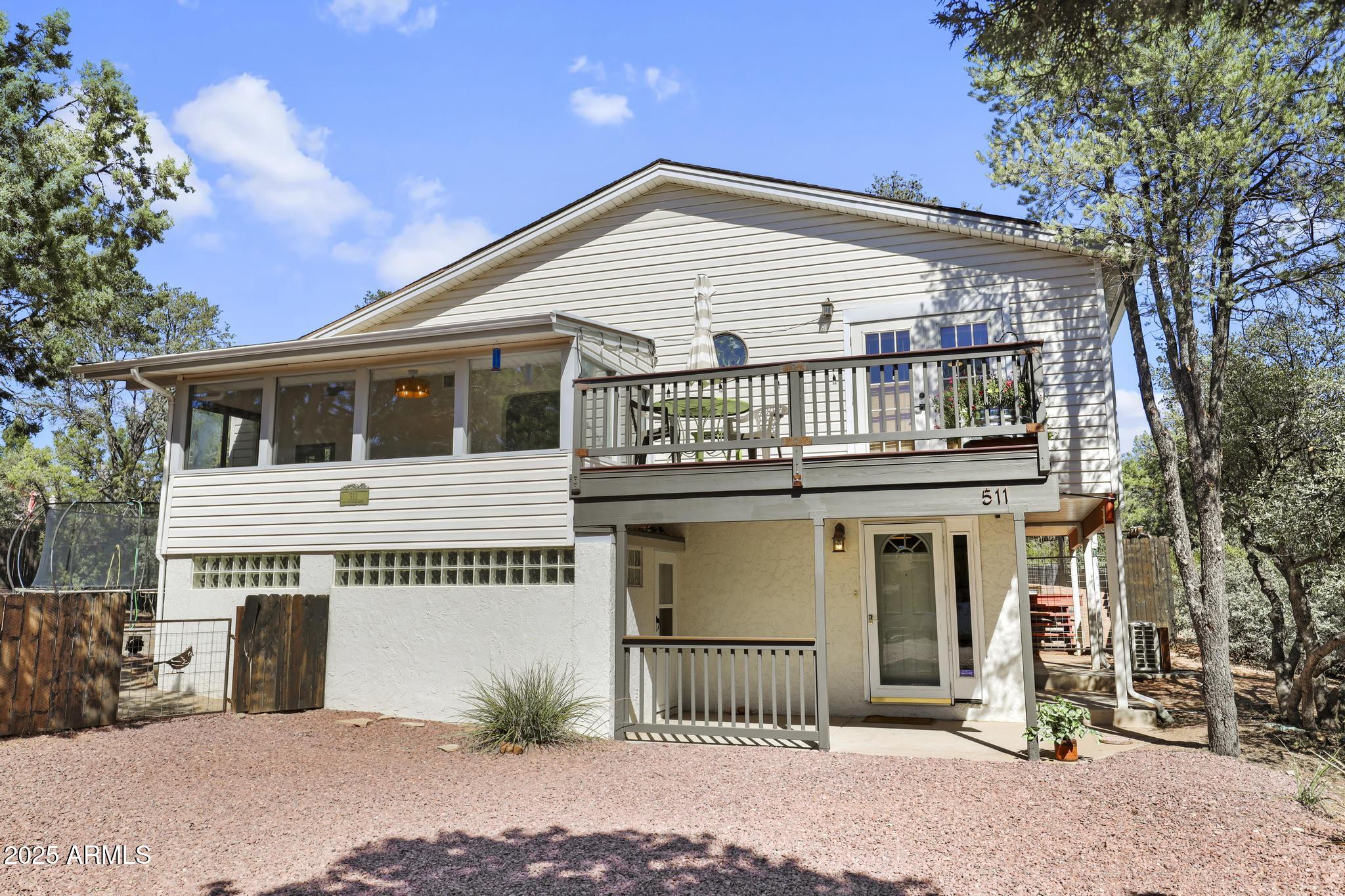 511 N Hemlock Circle