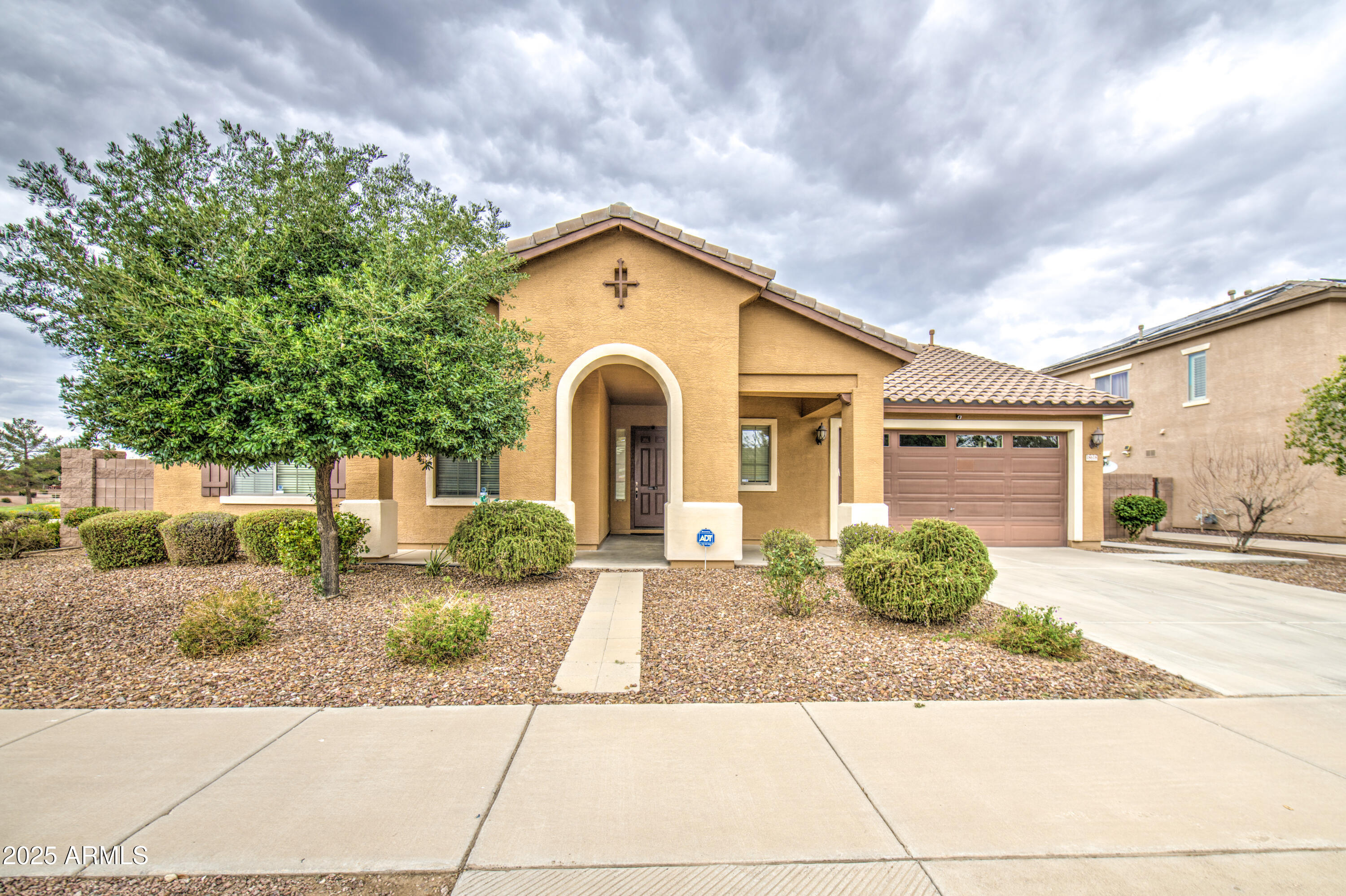 Homes 2 18618 E MOCKINGBIRD Drive