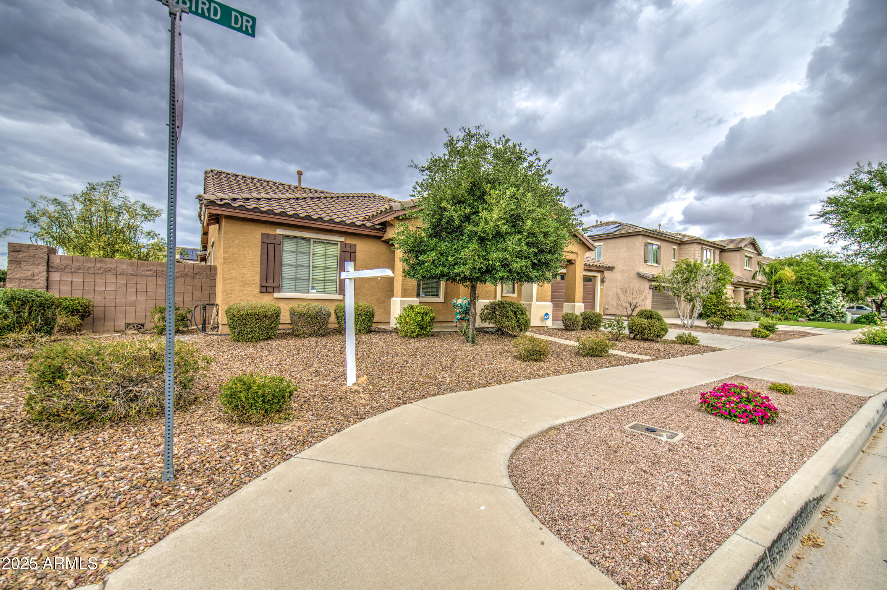 Homes 1 18618 E MOCKINGBIRD Drive
