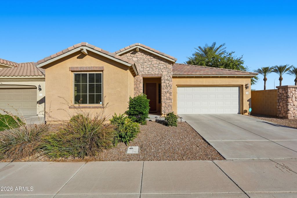 Photo of 32 W Aster Drive, Chandler, AZ 85248 (MLS # 6968898)