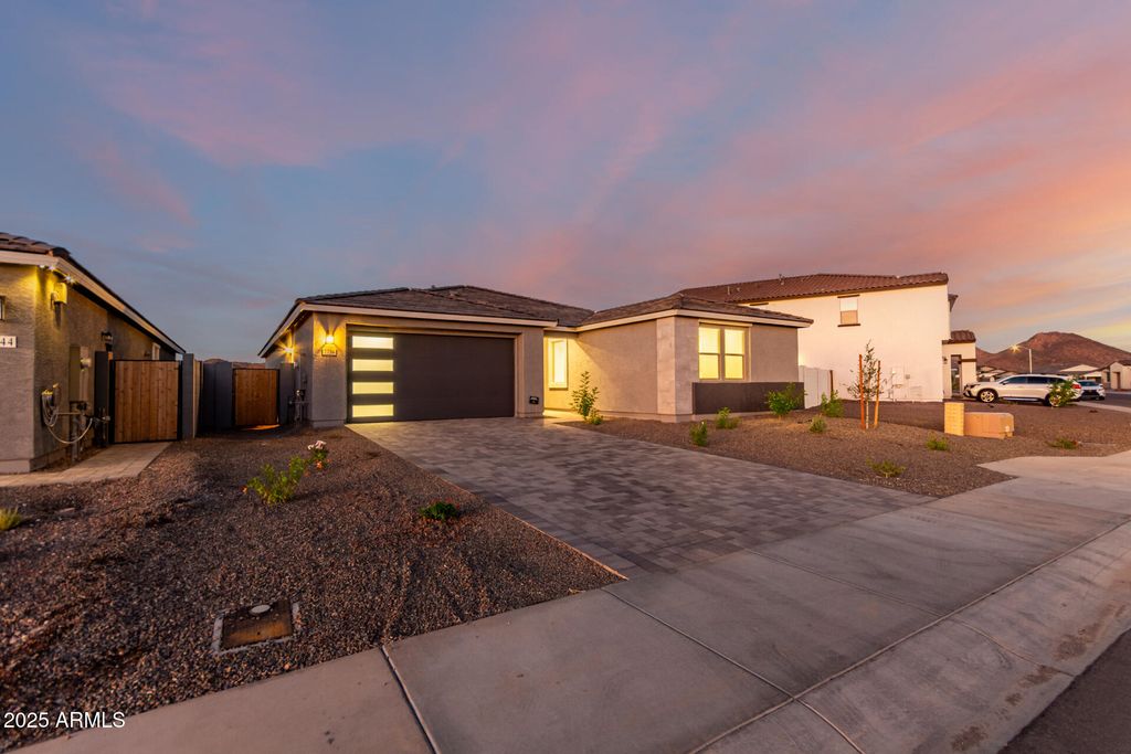 Photo of 7736 W Coyote Drive, Peoria, AZ 85383 (MLS # 6928783)
