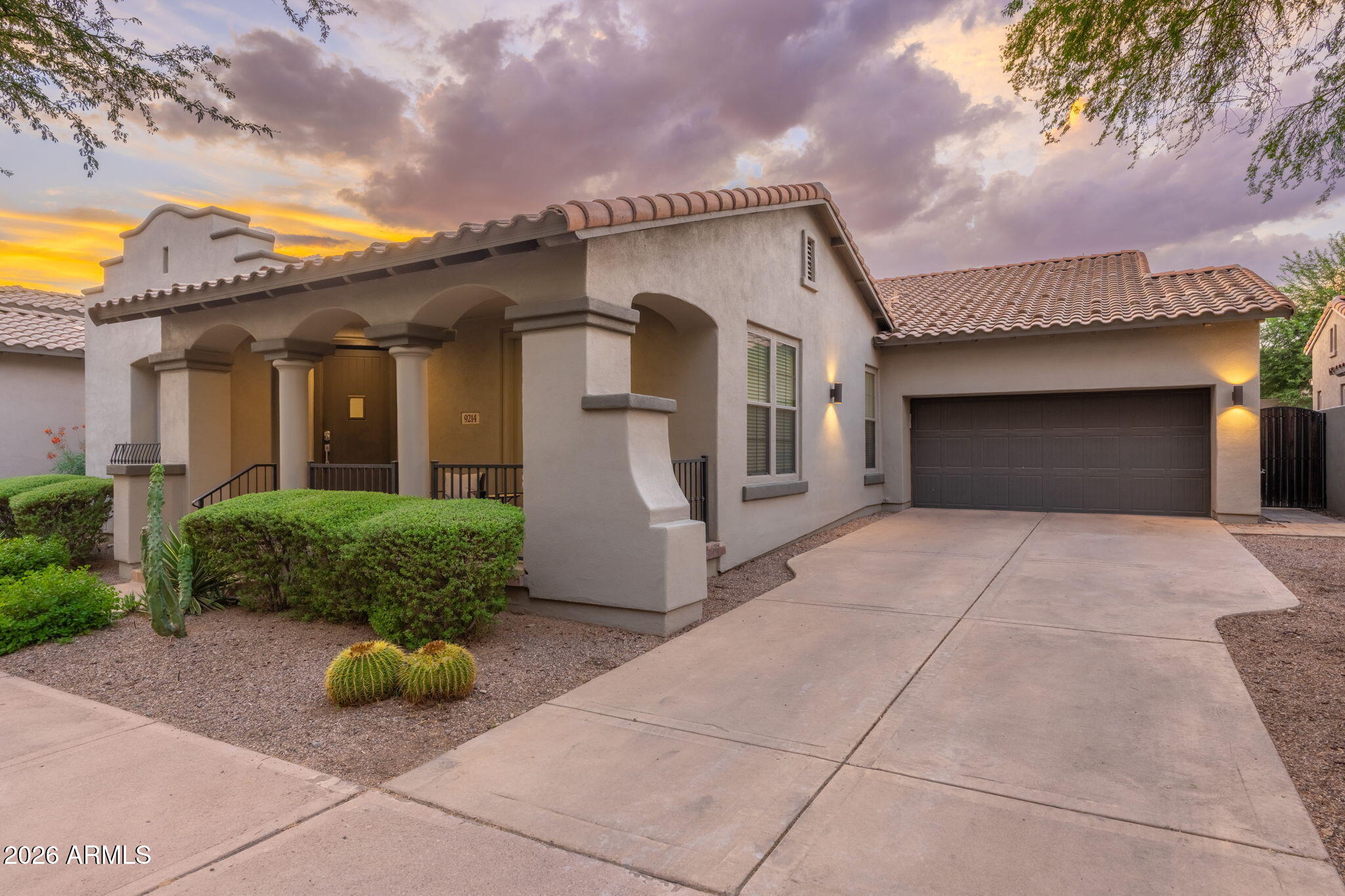 9214 E VIA DE VAQUERO Drive