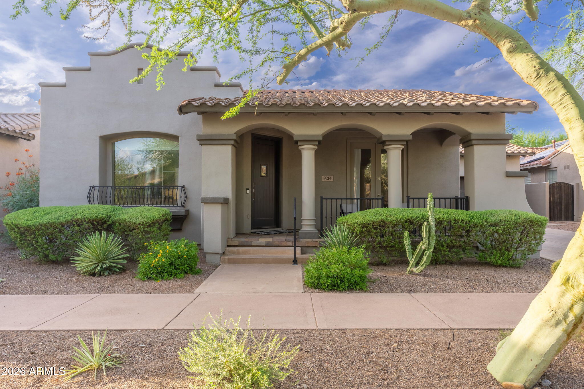 9214 E VIA DE VAQUERO Drive