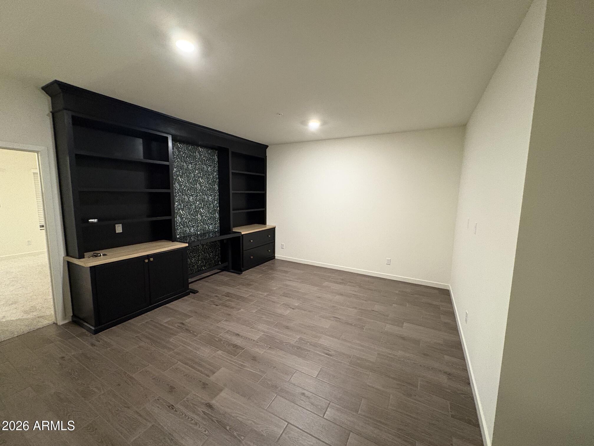 2264 W LAURIE Lane