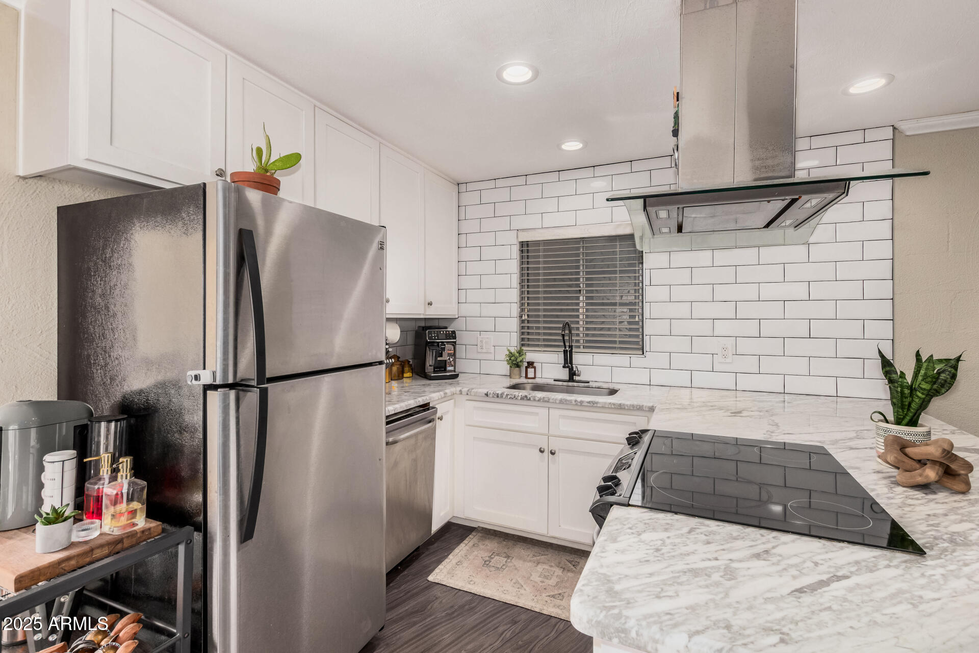 6240 N 16TH Street 46