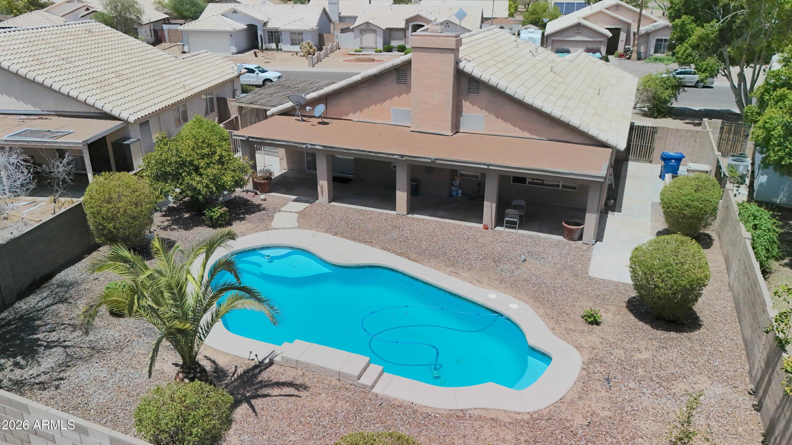 8565 W DENTON Lane