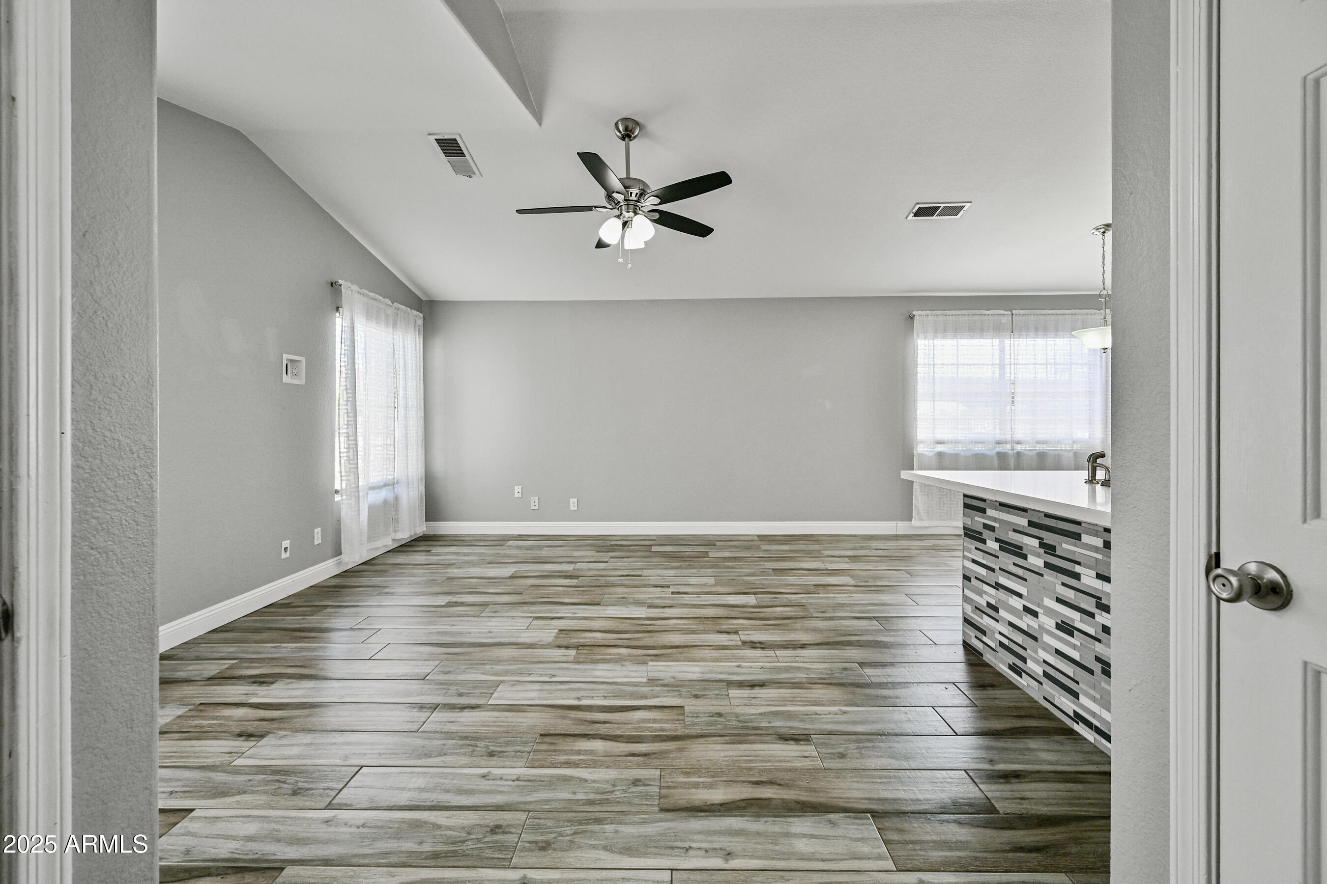 726 S NEBRASKA Street 91