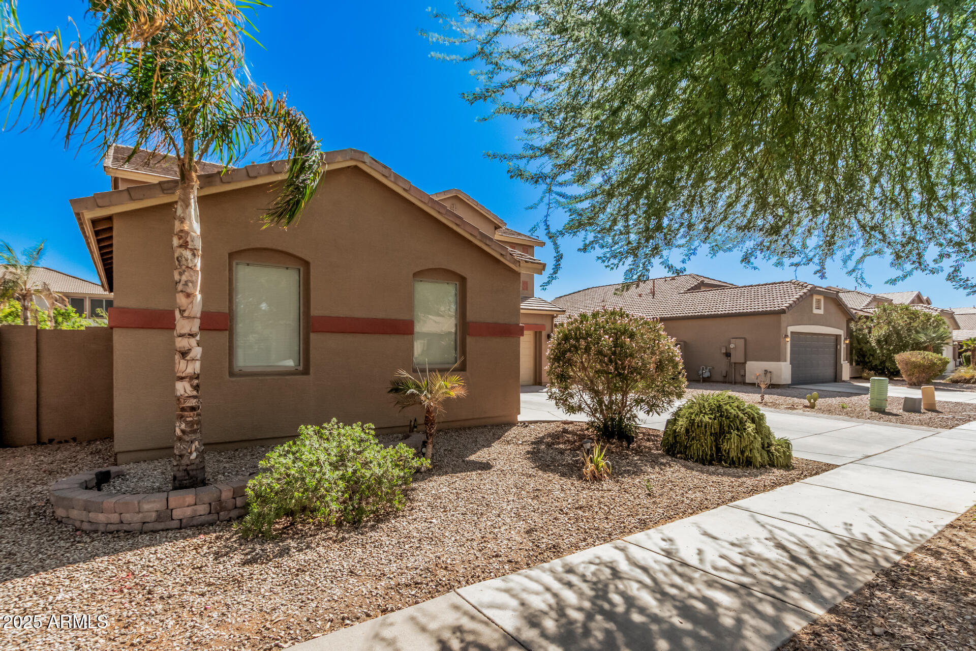 21361 E CAMINA PLATA --