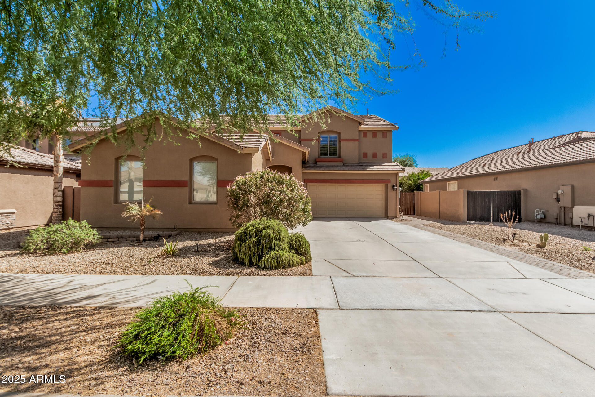 21361 E CAMINA PLATA --