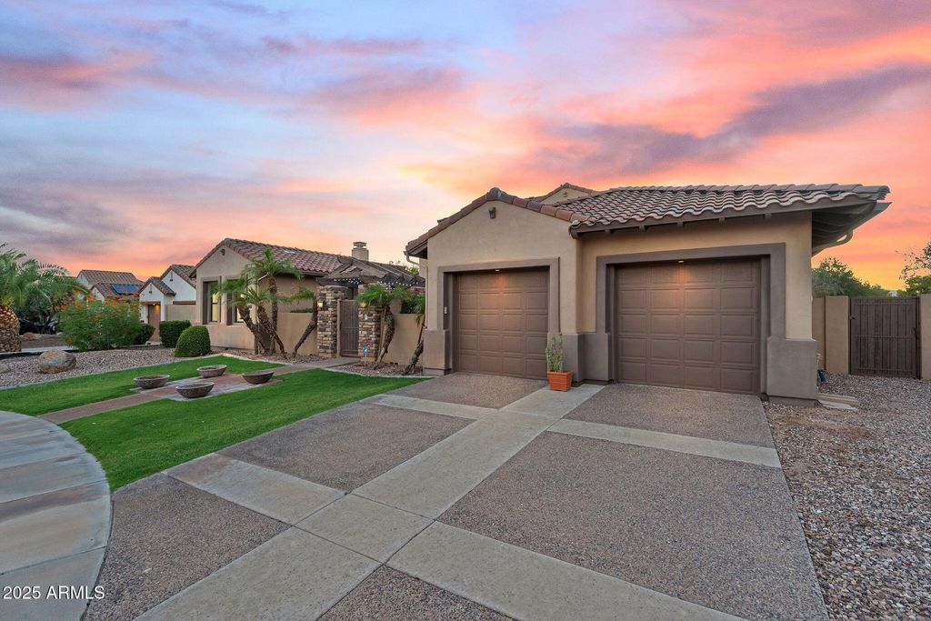 Photo of 246 N Aleppo Court, Litchfield Park, AZ 85340 (MLS # 6926524)