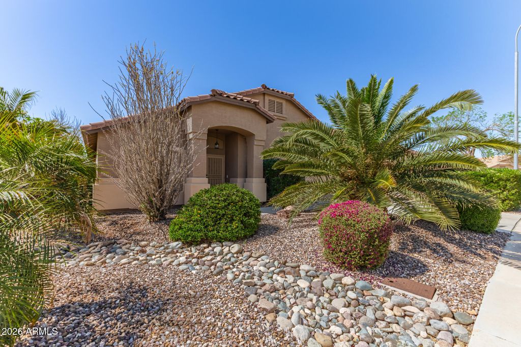 Photo of 11117 W Wilshire Drive, Avondale, AZ 85392 (MLS # 6999379)