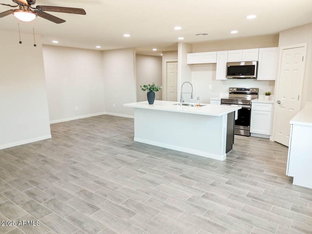 Photo of 15438 S Overfield Road, Arizona City, AZ 85123 (MLS # 6887527)