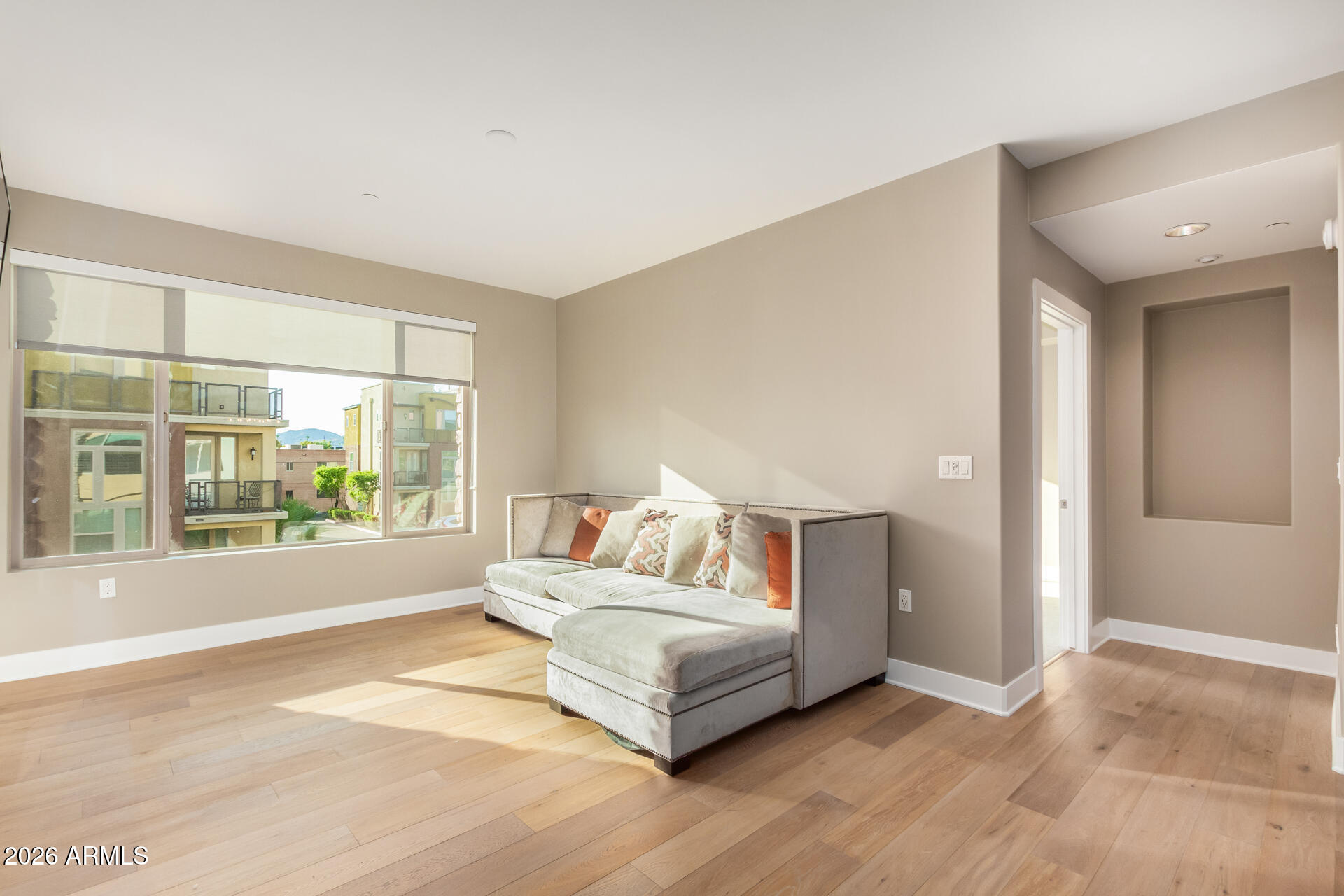 4803 N Woodmere Fairway -- 2005