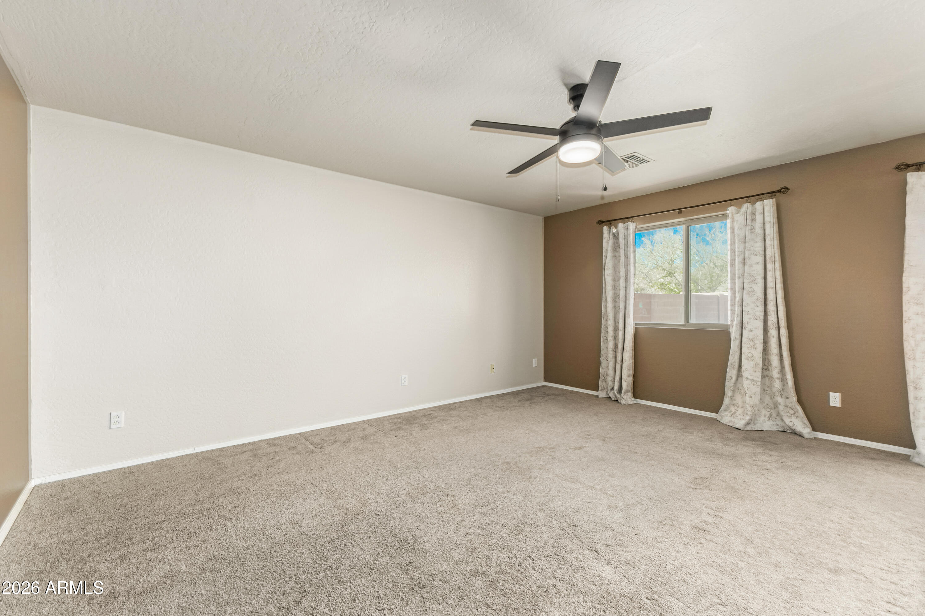 33758 N ROADRUNNER Lane