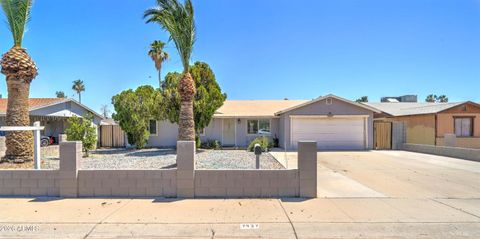 Property photo of 7937 W Meadowbrook Avenue, Phoenix, AZ 85033
