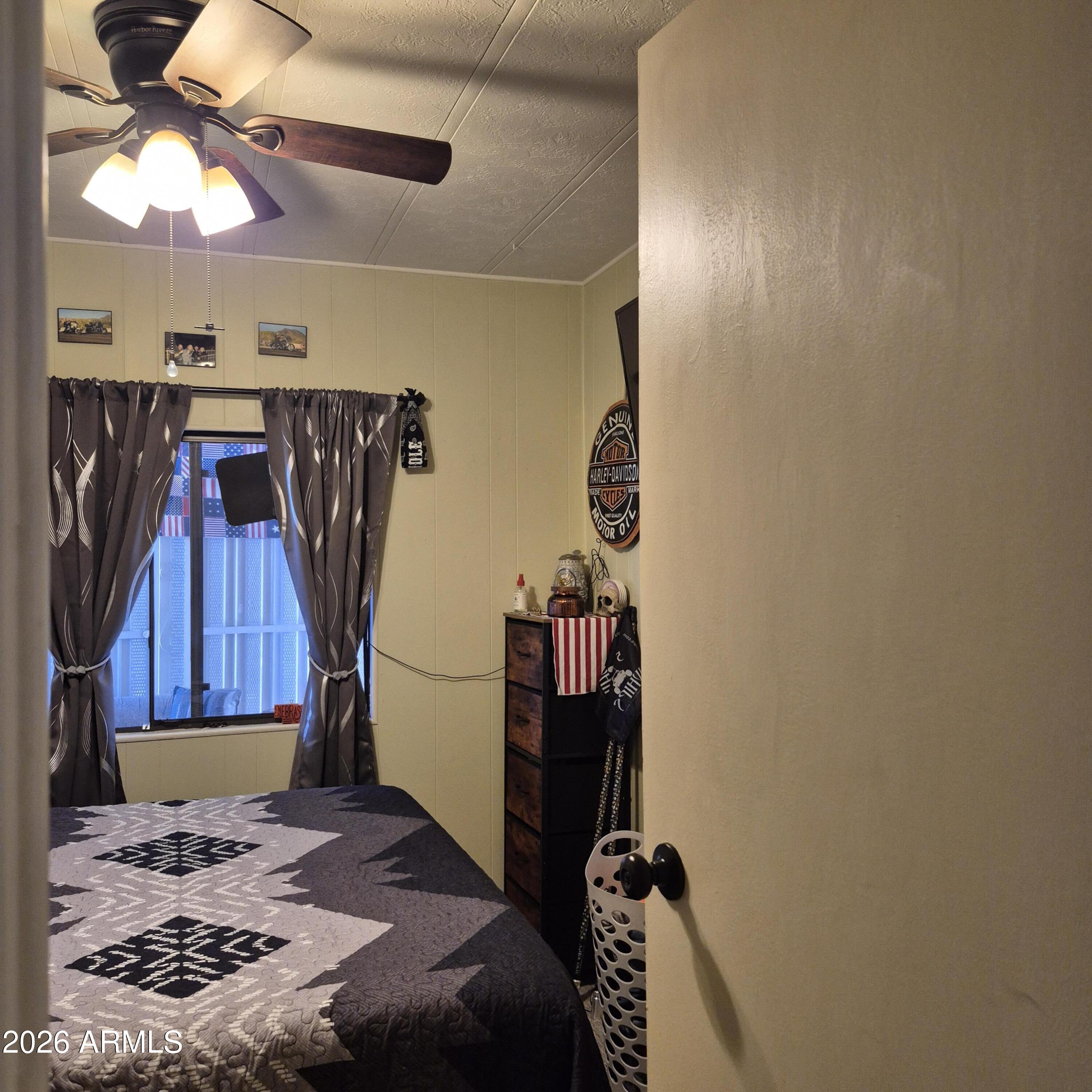 Holiday Palms - Residential