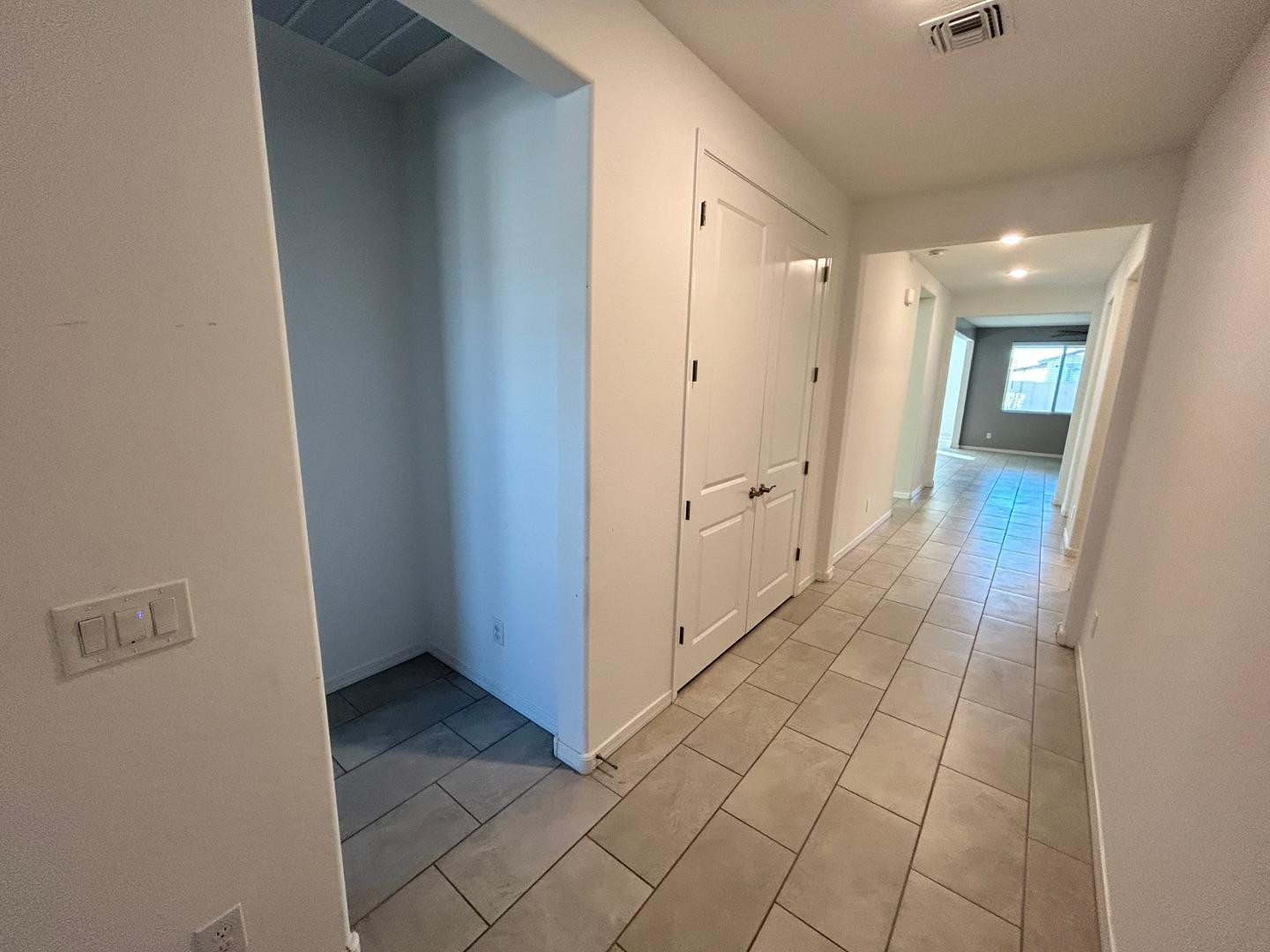 19937 W Exeter Boulevard