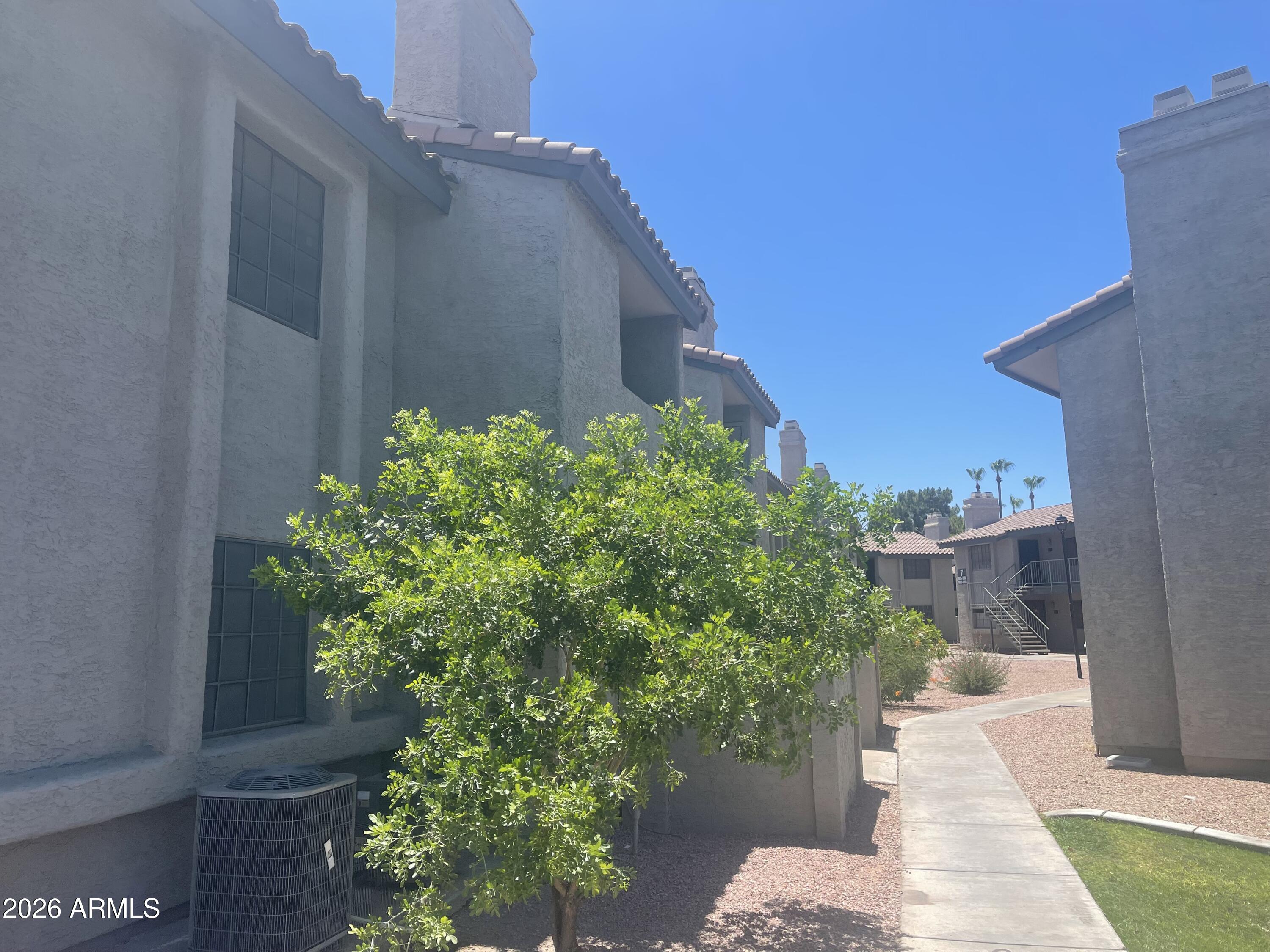 533 W GUADALUPE Road 1066