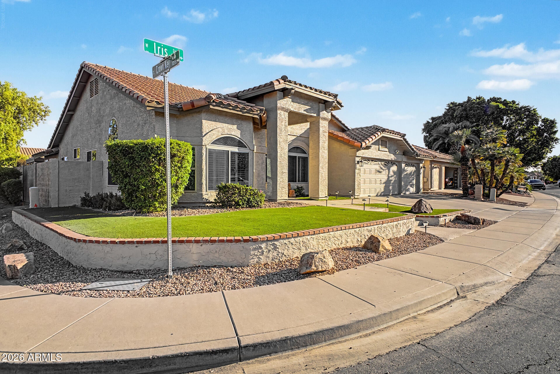 1149 W IRIS Drive