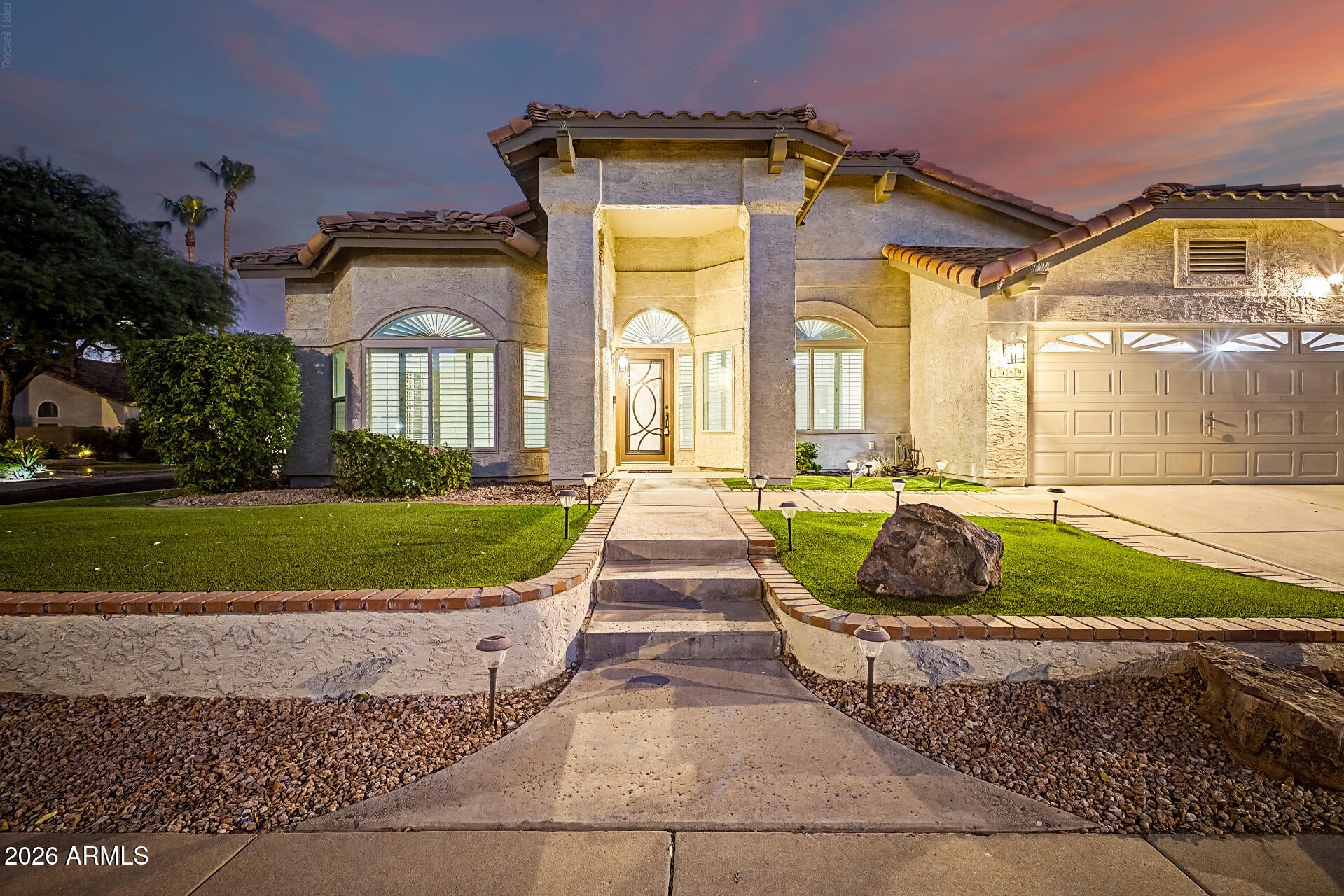 1149 W IRIS Drive
