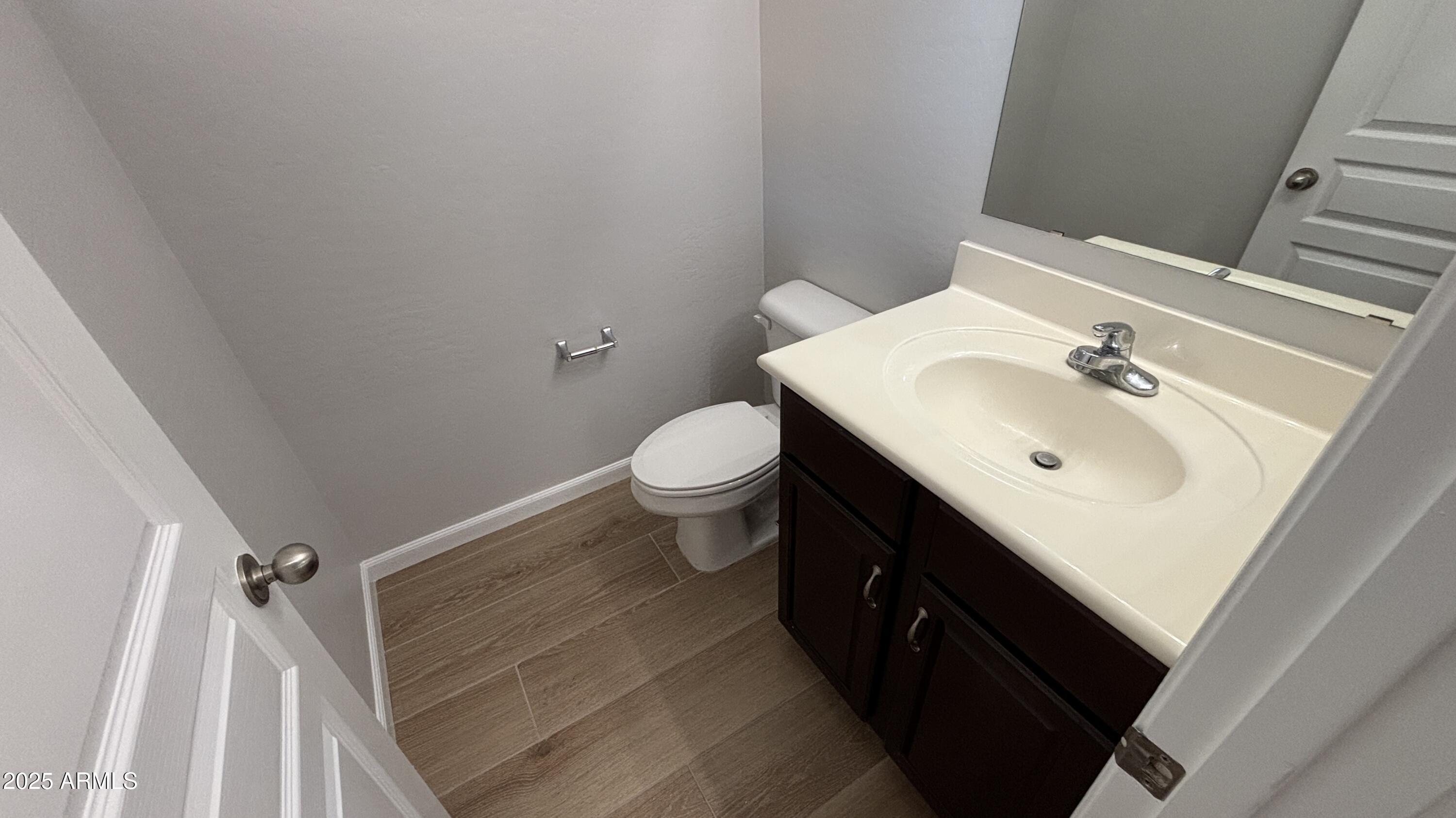 3805 E SANTA FE Lane