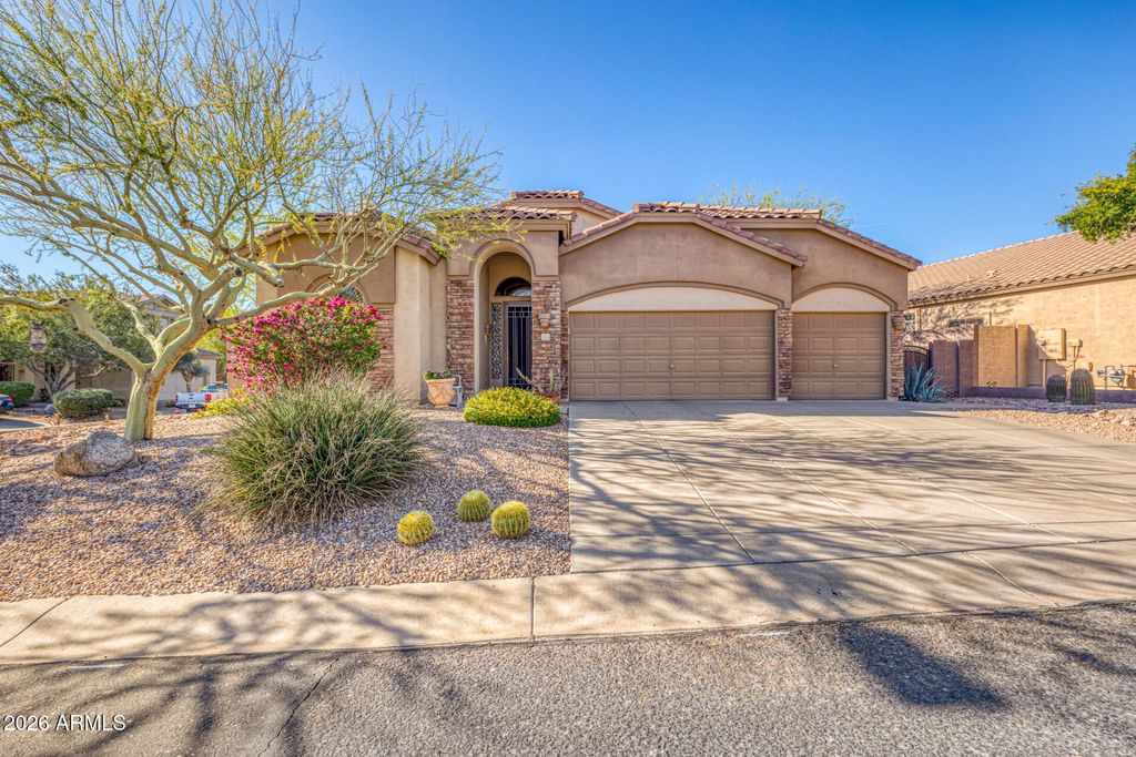 Photo of 7024 E Russell Street, Mesa, AZ 85207 (MLS # 6997881)