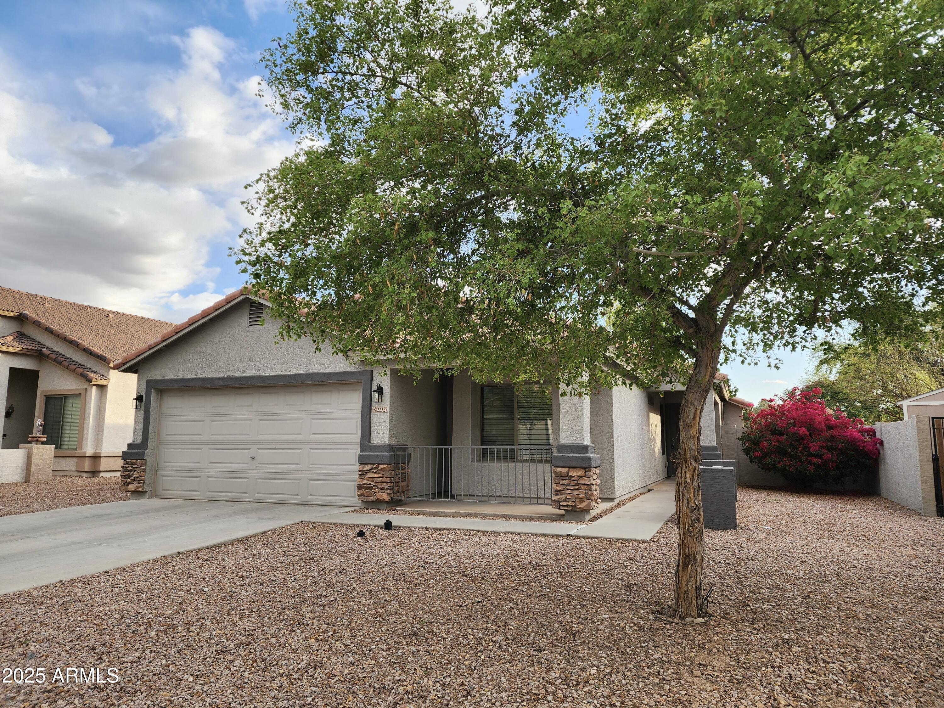 22327 E VIA DEL RANCHO --