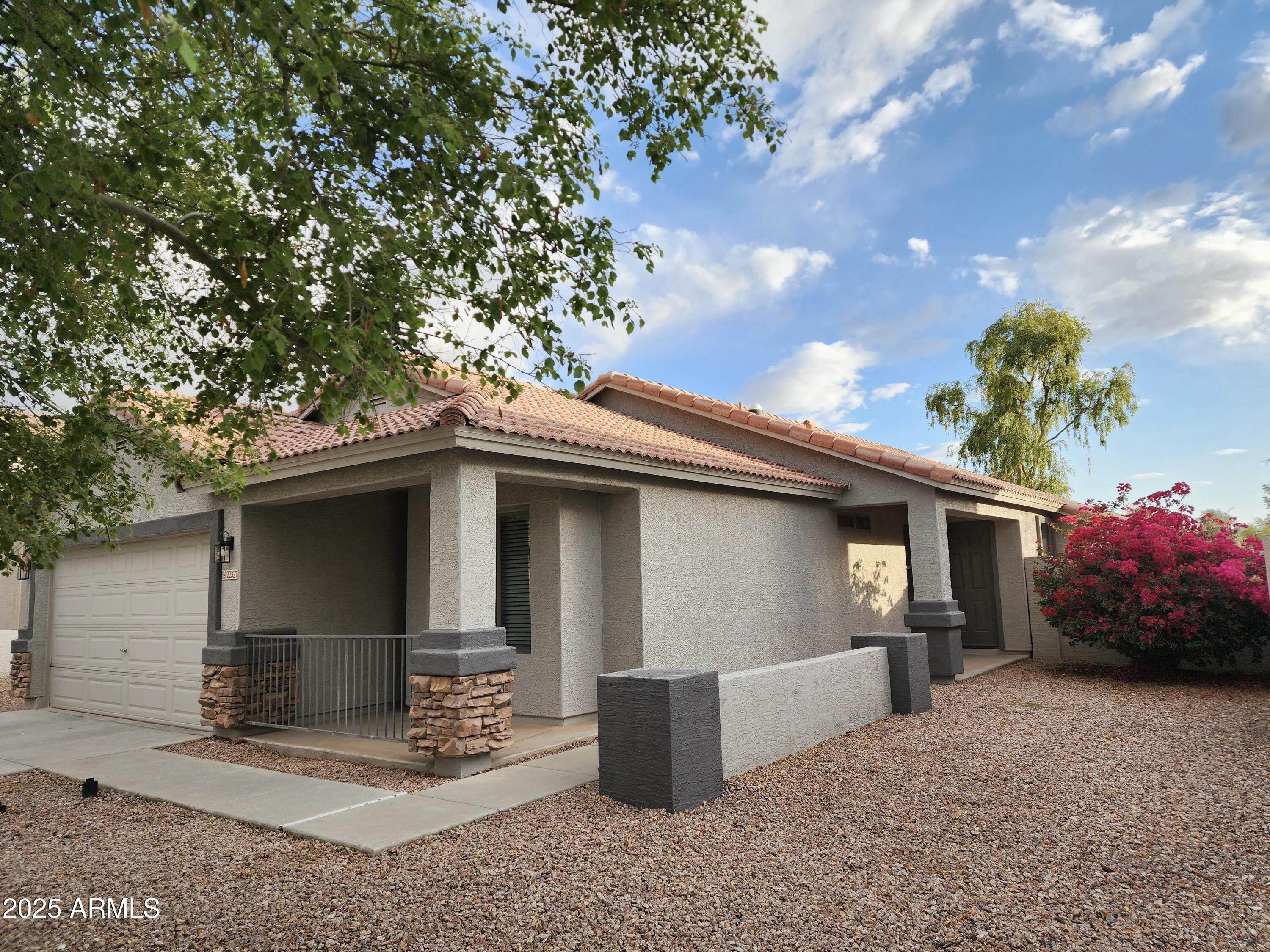 22327 E VIA DEL RANCHO --