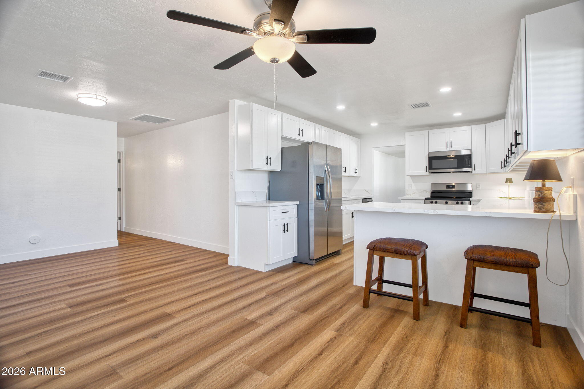 2723 W COOLIDGE Street