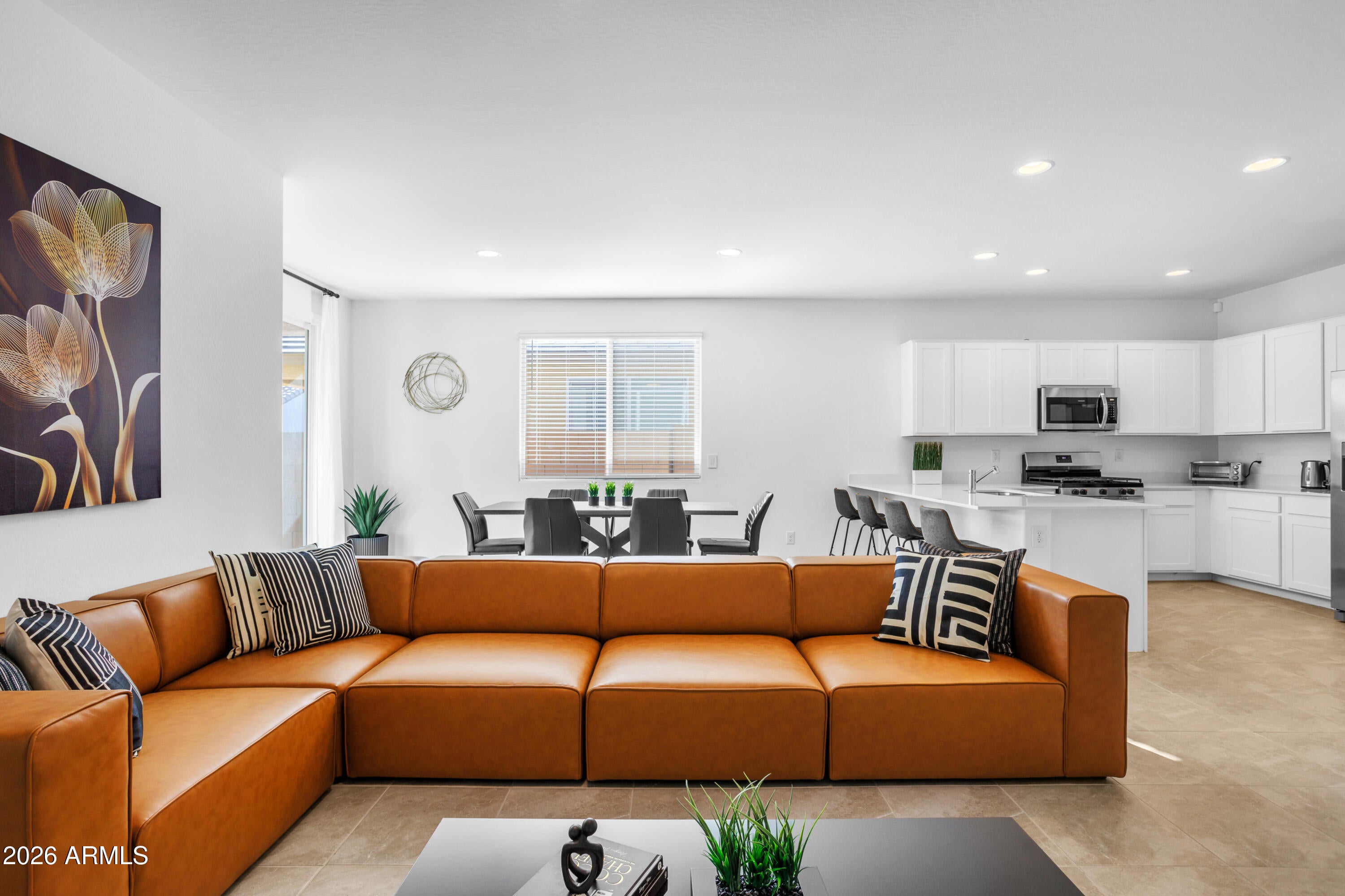 15557 W KENDALL Street