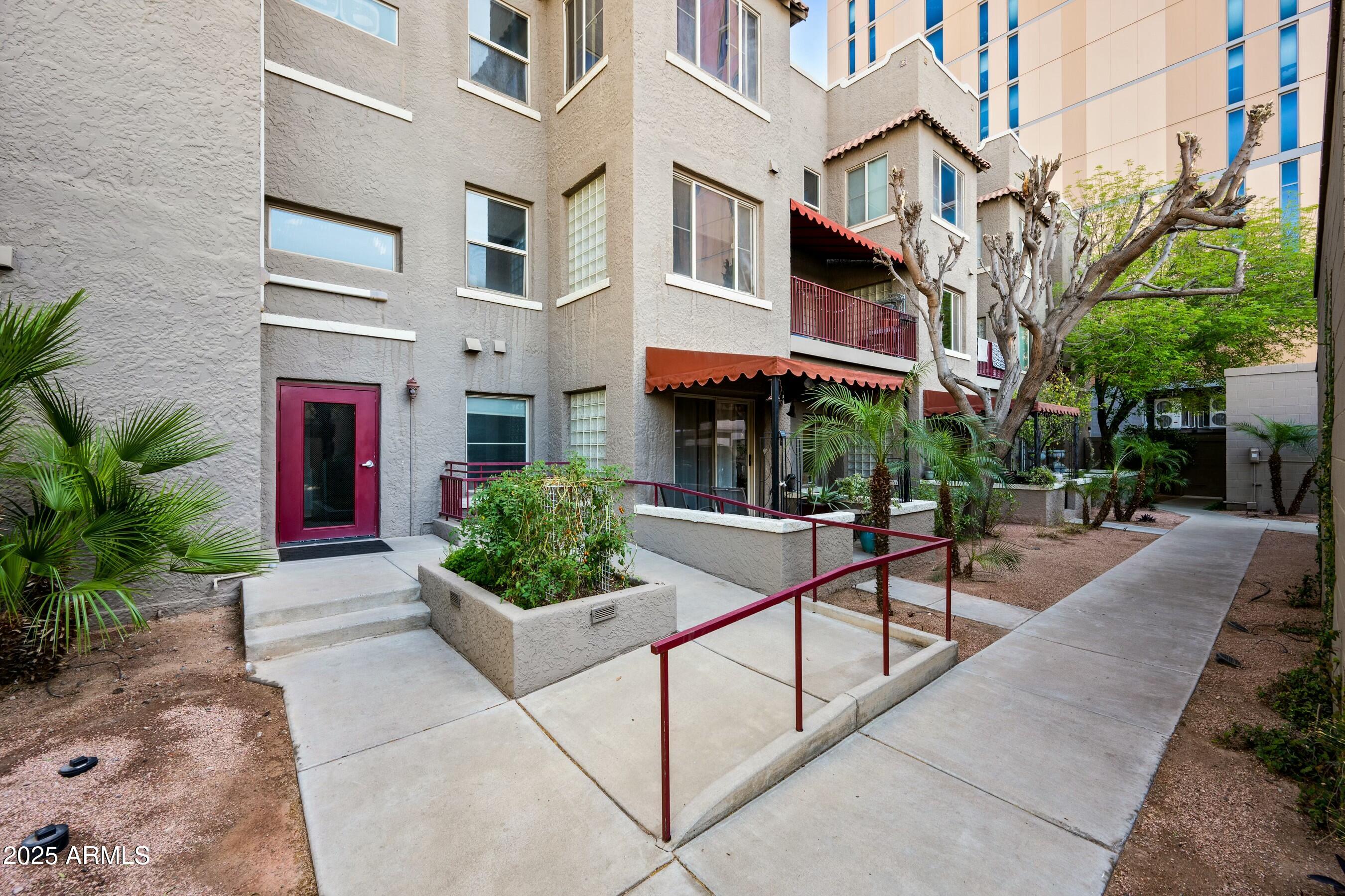 387 N 2ND Avenue 2E