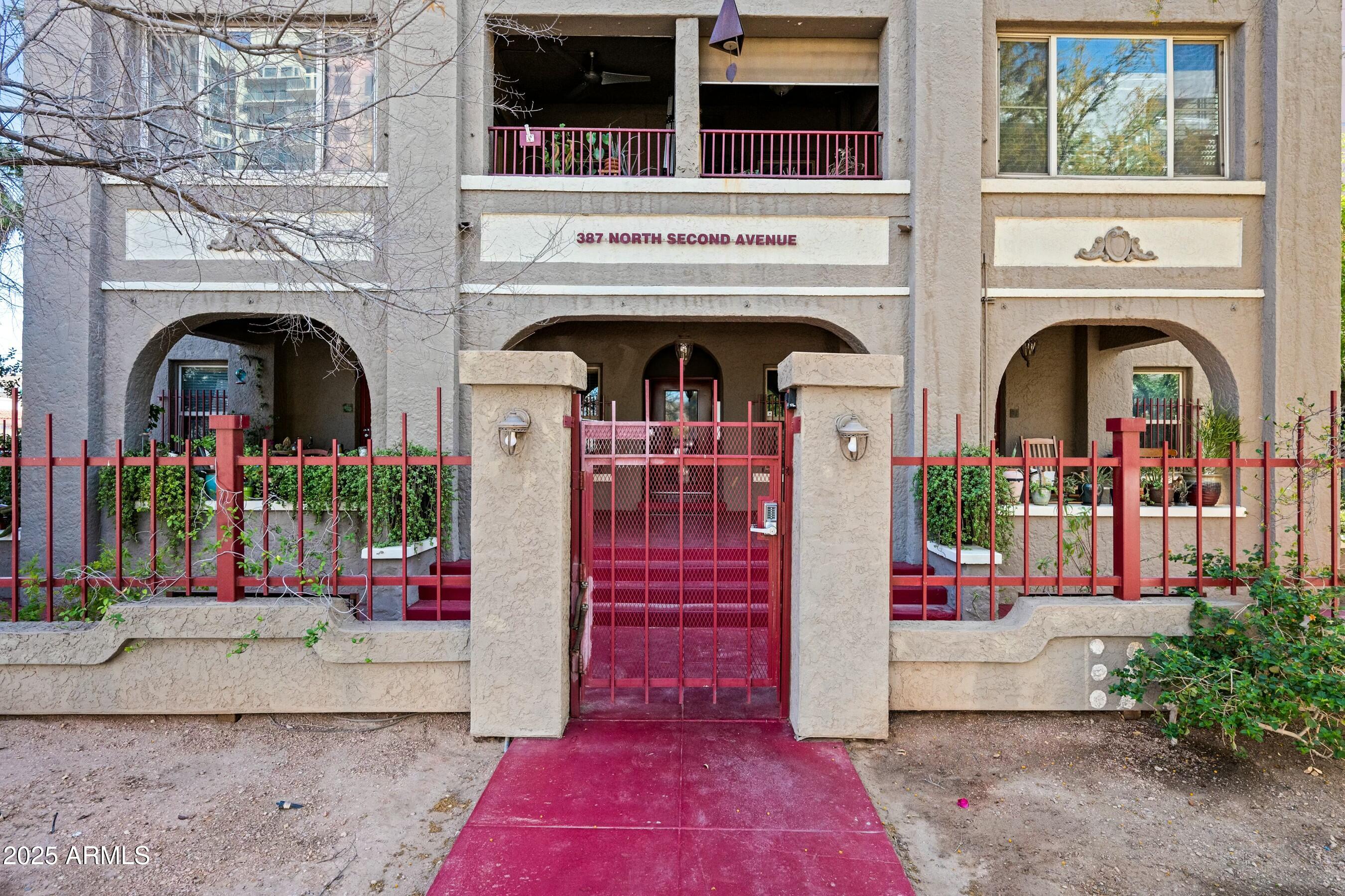 387 N 2ND Avenue 2E