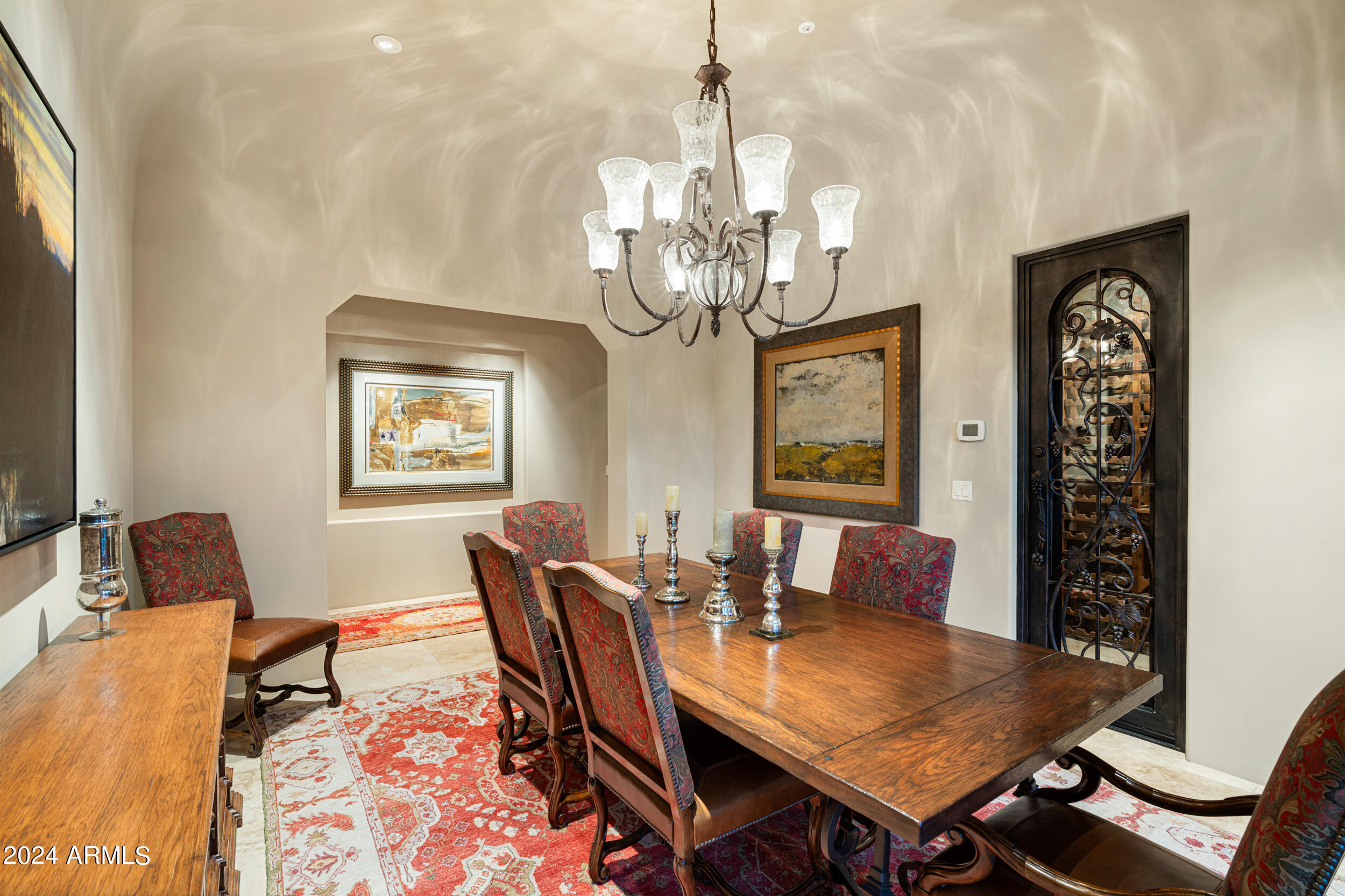 WHISPER ROCK - Residential