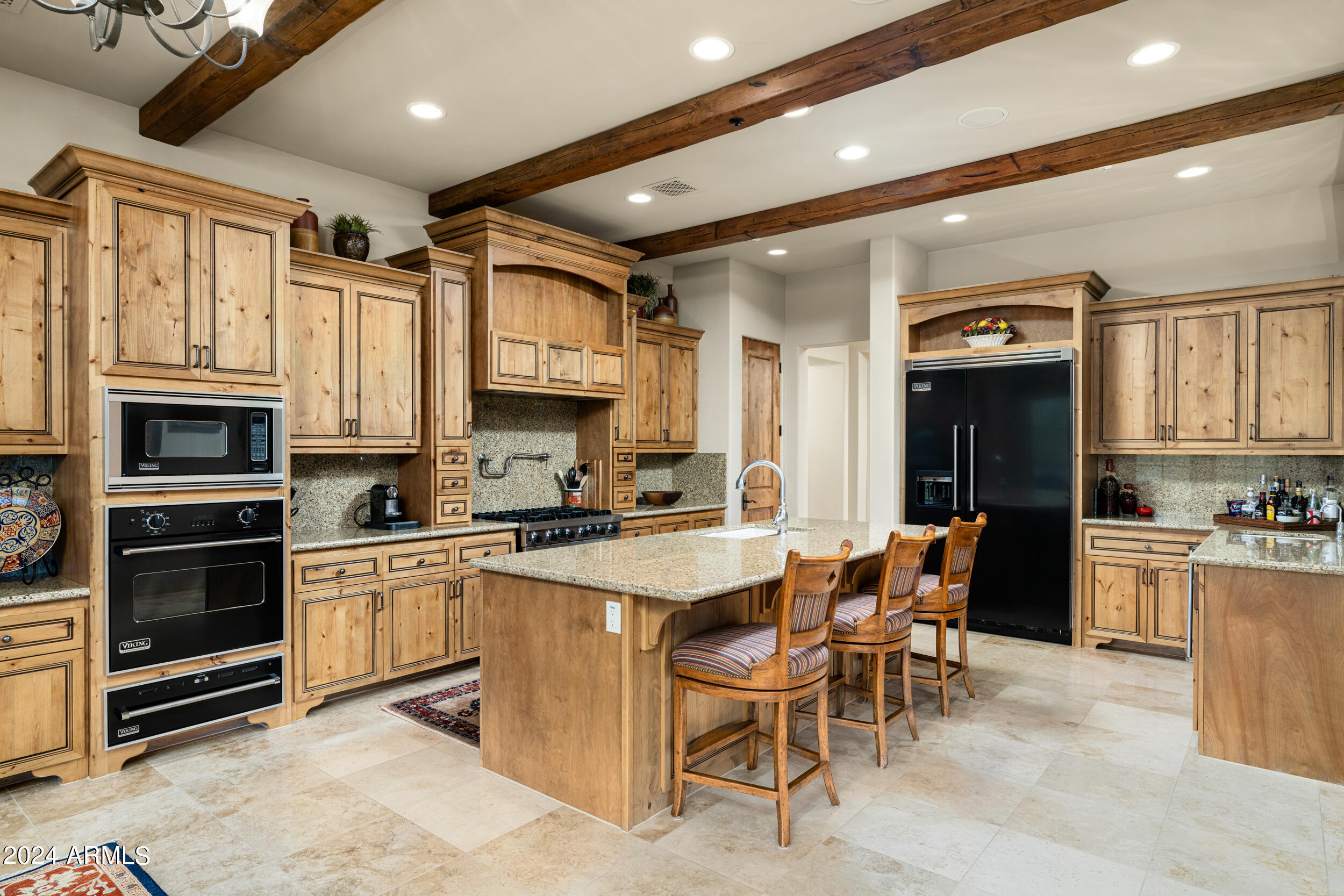 WHISPER ROCK - Residential
