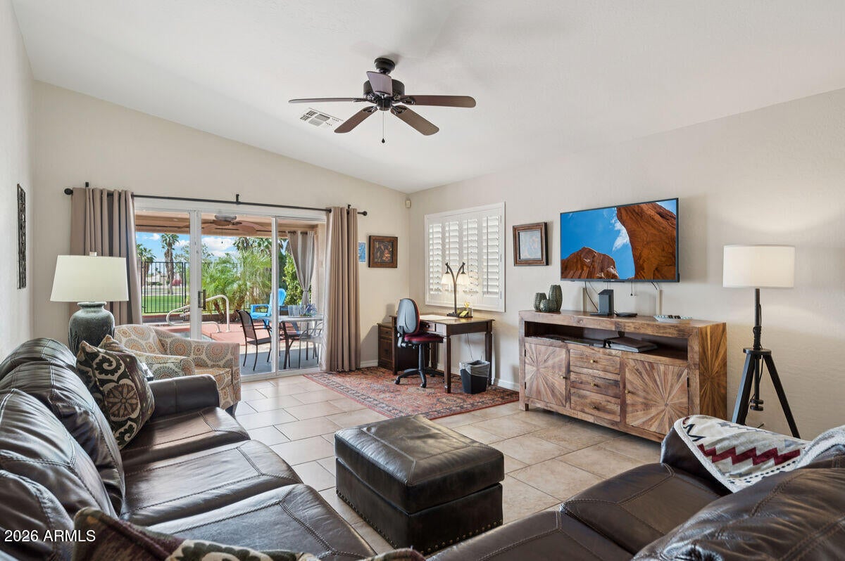 2640 N PLATINA --