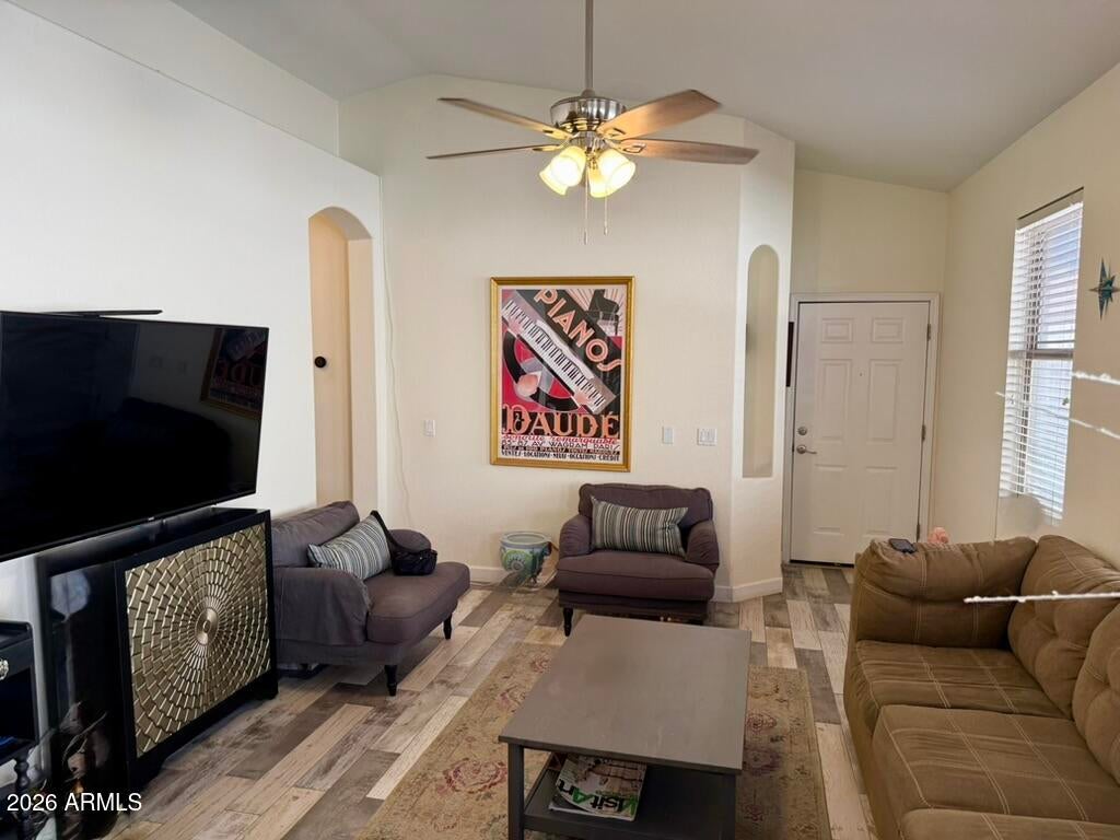 Properties 4 599 W COLT Road
