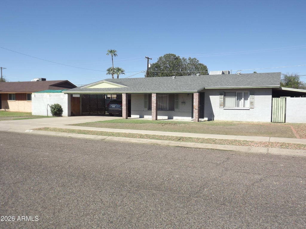Photo of 3710 W Tuckey Lane, Phoenix, AZ 85019 (MLS # 7095866)