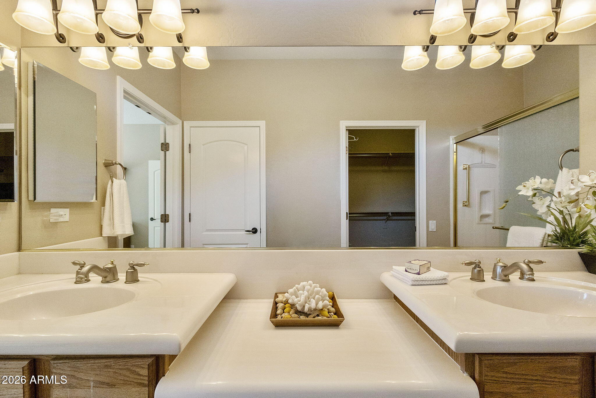 CORTE BELLA COUNTRY CLUB UNIT L SANTA CATARINA - Residential